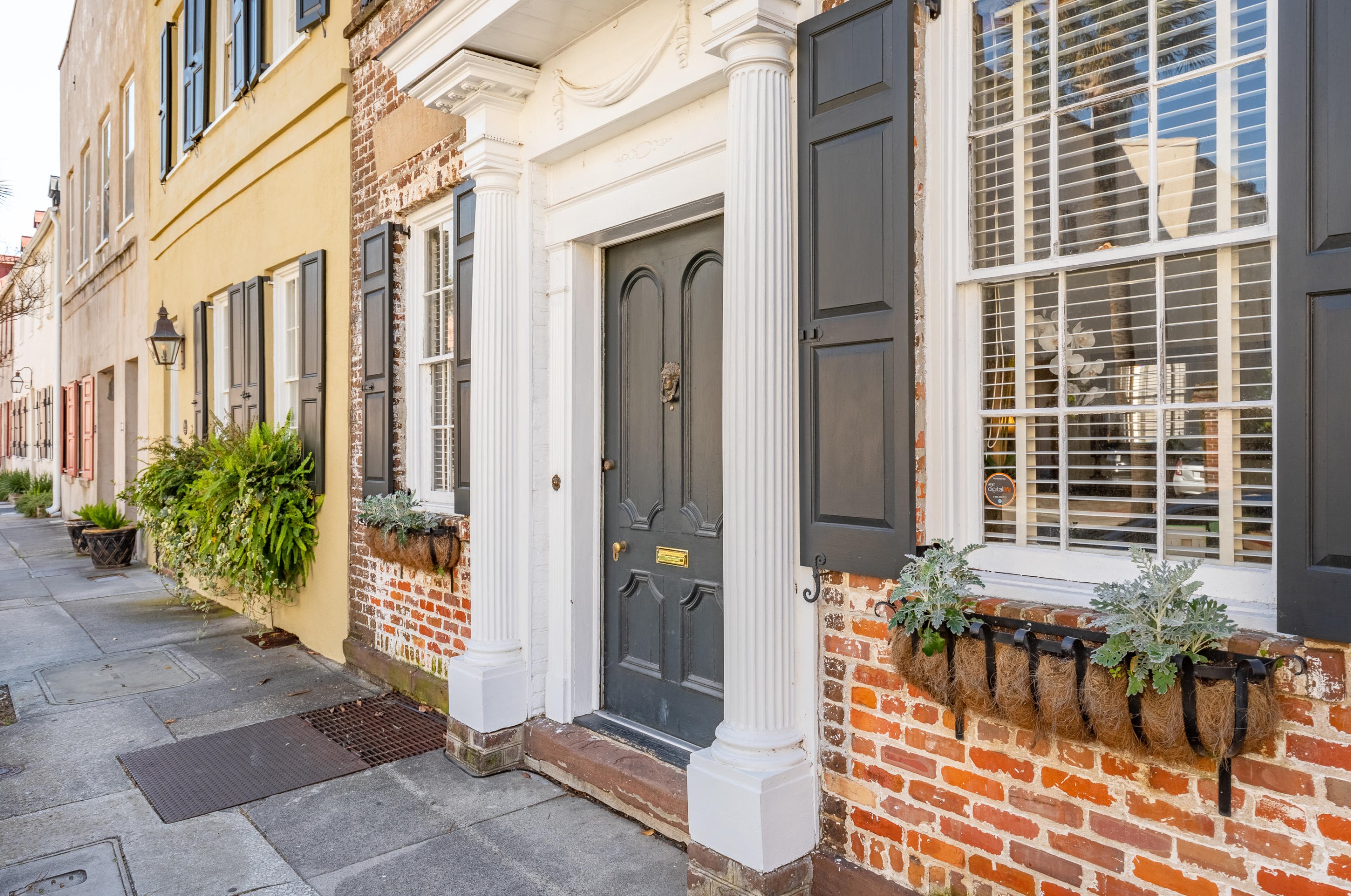 37 State St, Charleston, SC 29401-2811