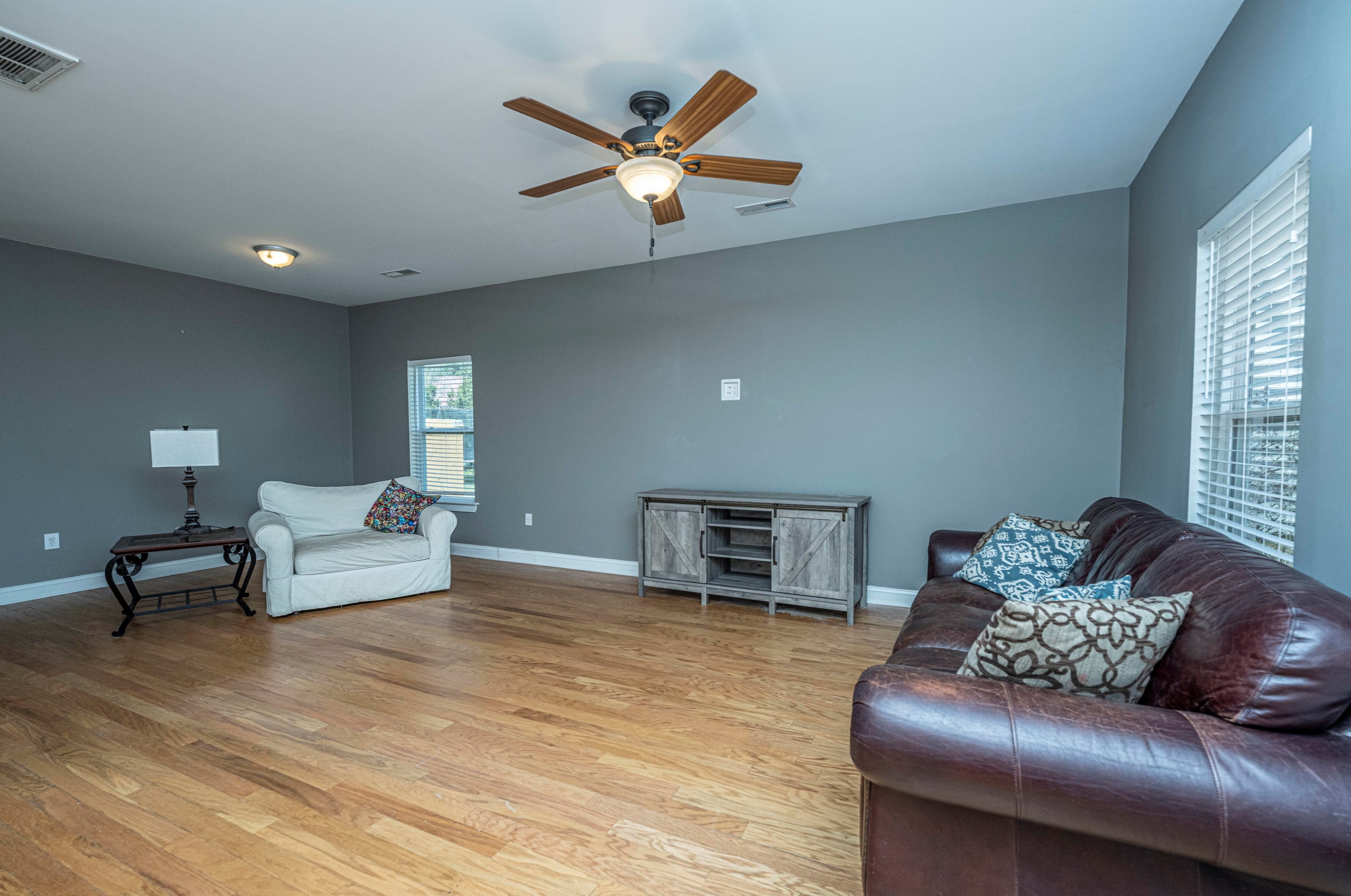 427 Sablewood Dr, Huger, SC 29450