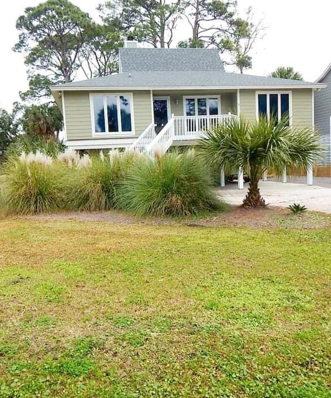 60 Rice Ln, Edisto, SC 29438
