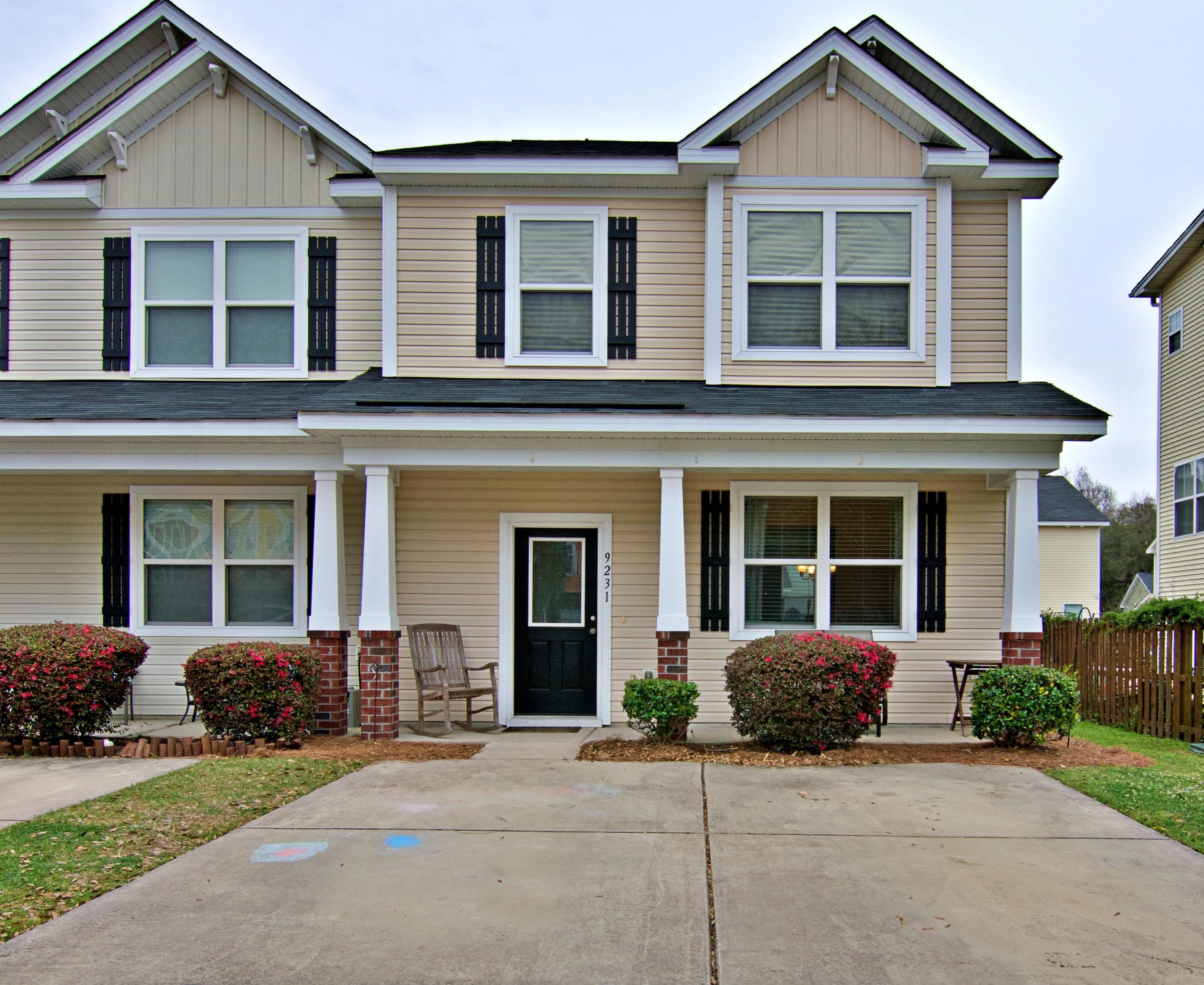 9231 Southern Oak Ln, Ladson, SC 29456