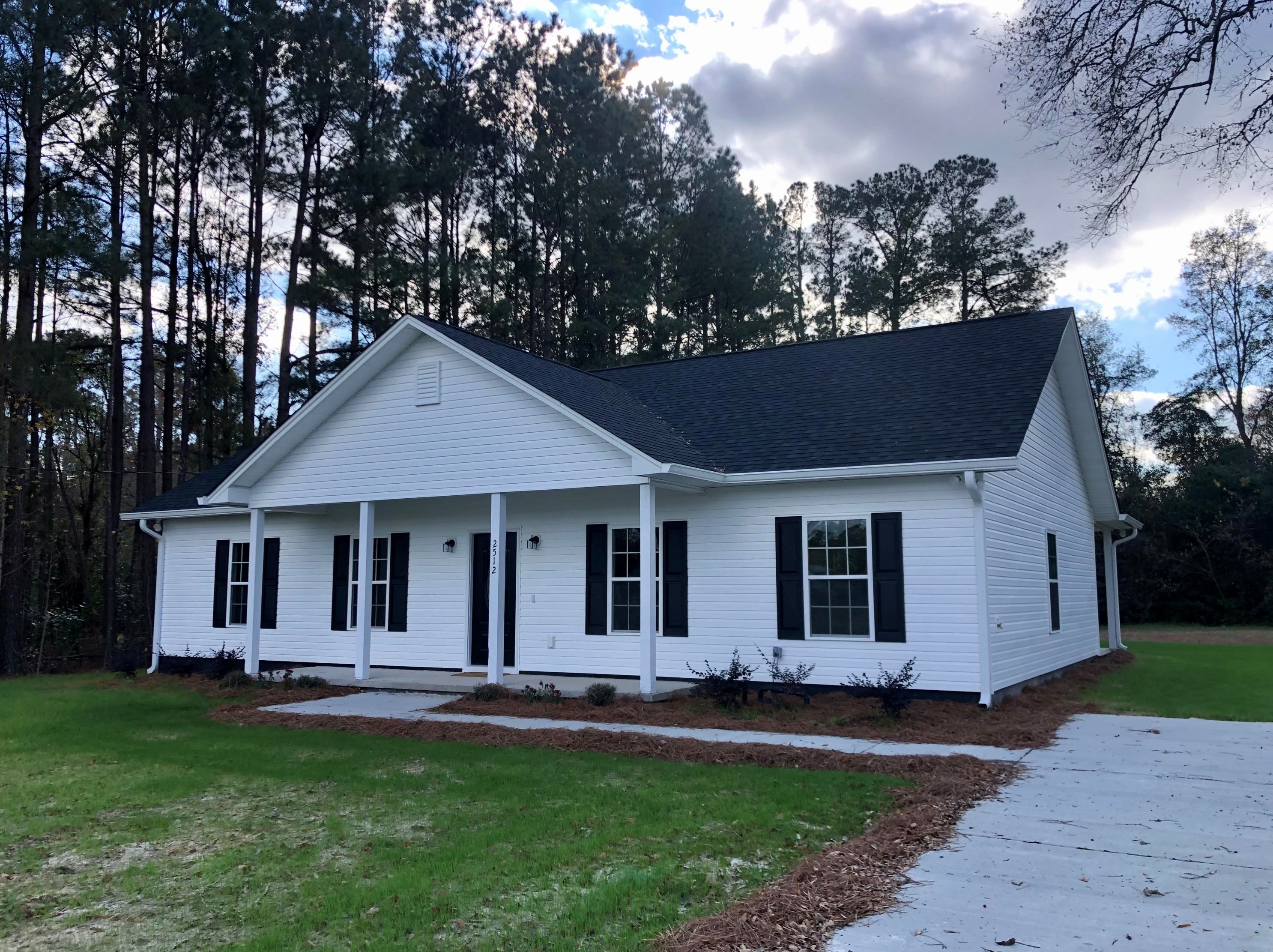 218 Mohican Cir, Summerville, SC 29483-9257