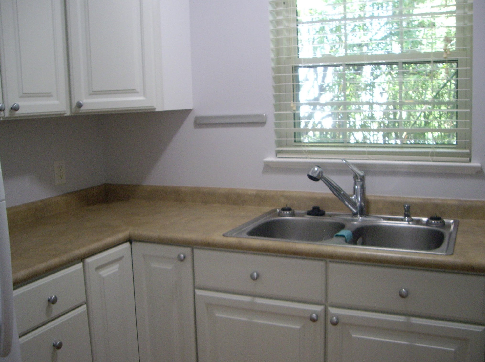 650 Cornell St #d56, Charleston, SC 29407