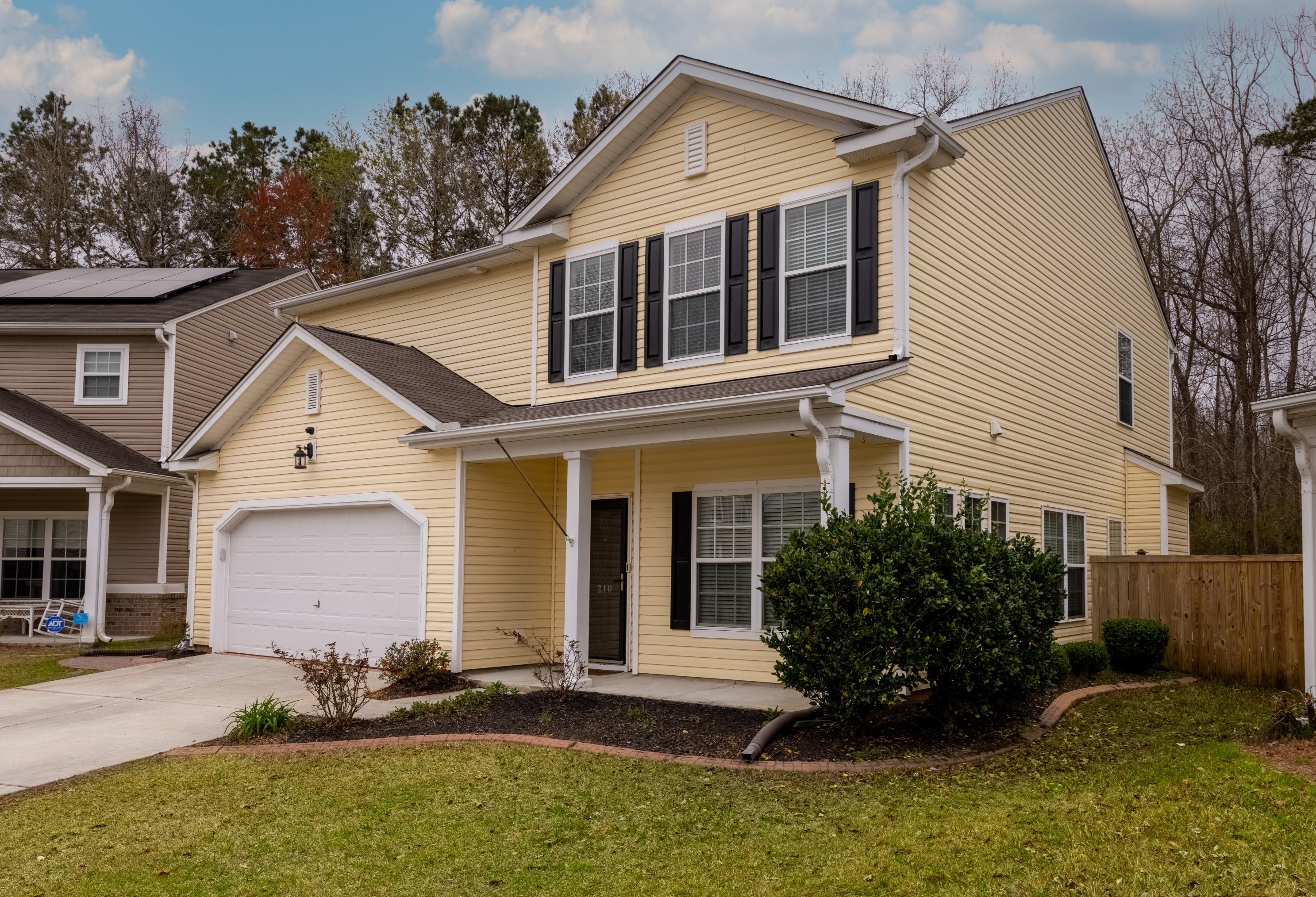 210 Willet Dr, Summerville, SC 29485-4215