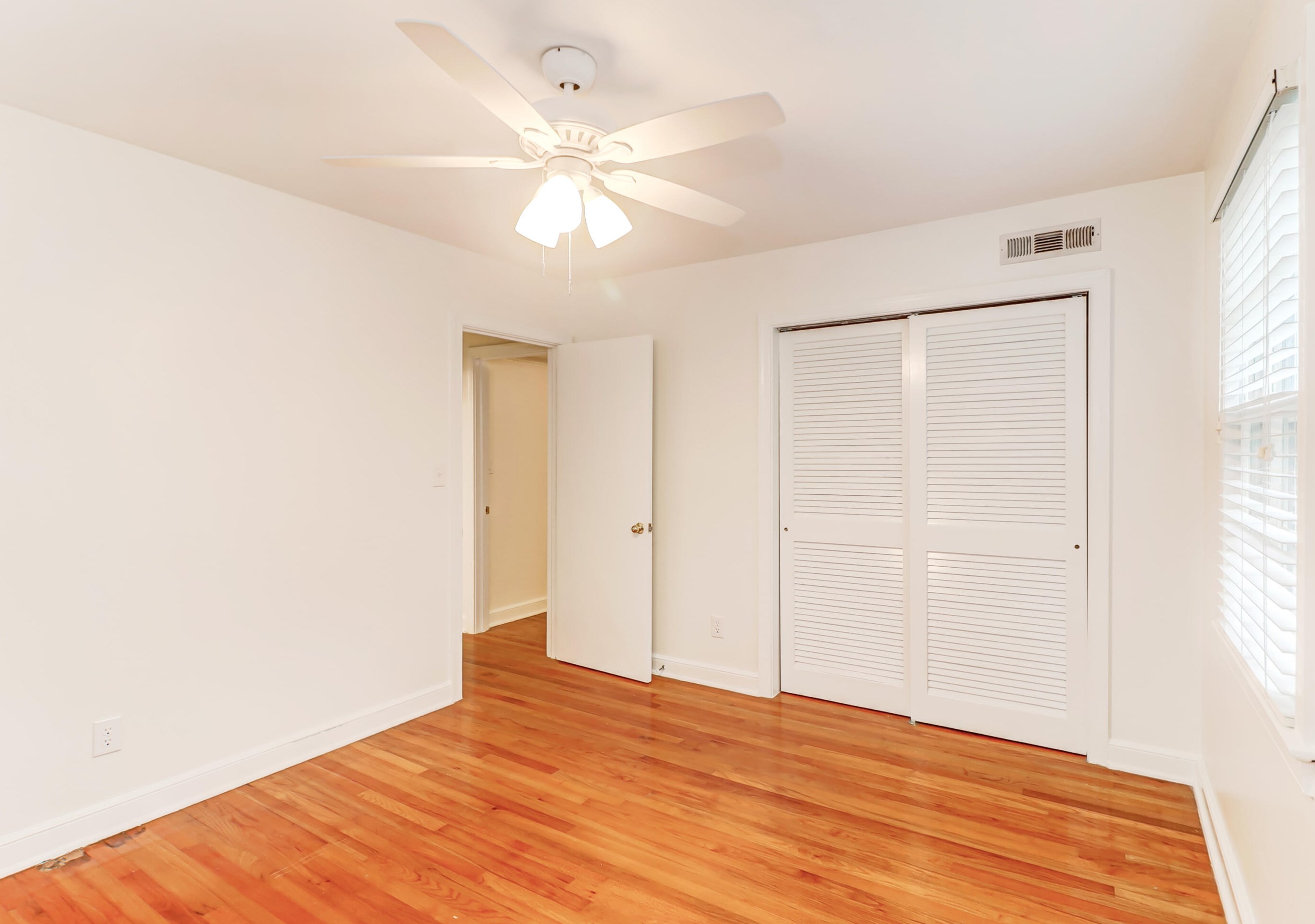 1223 Forestwood Dr, Charleston SC  29407-7726 exterior