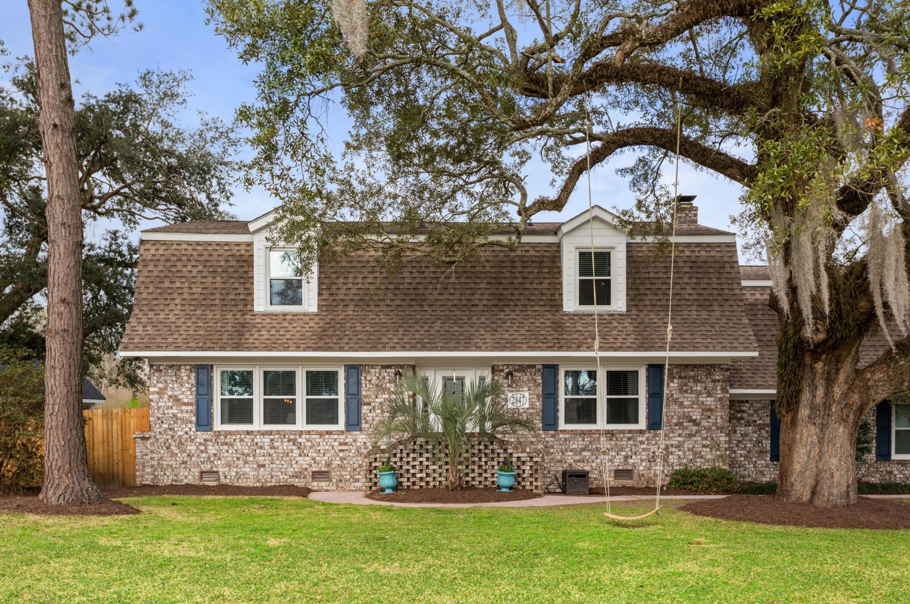 2847 Palmer Dr, Charleston, SC 29414-7013