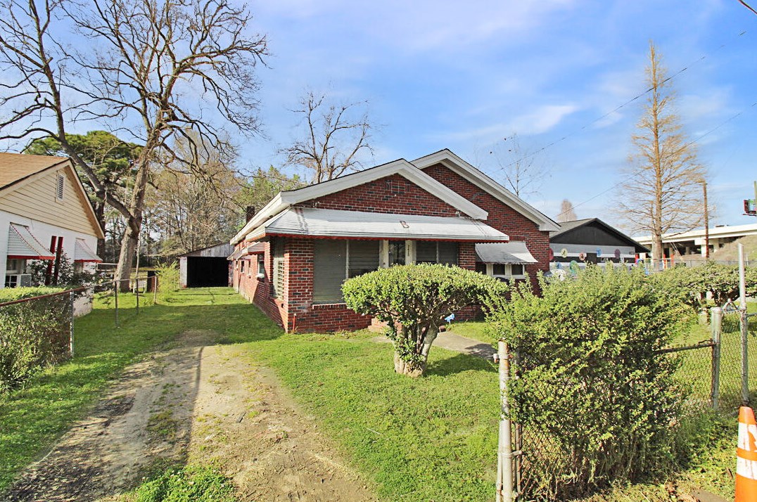 2420 Richardson Dr, Charleston, SC 29406-6251