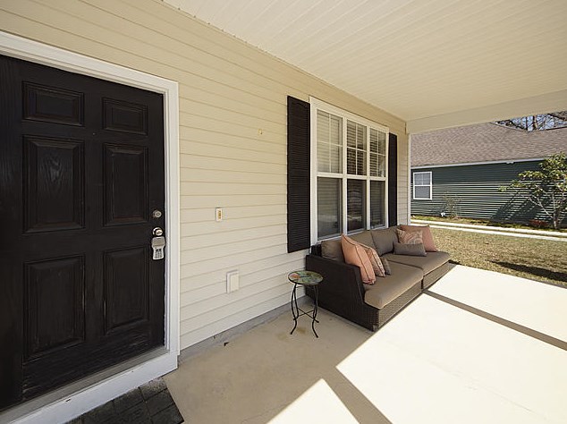 418 Farrow Ct, Moncks Corner, SC 29461-8842