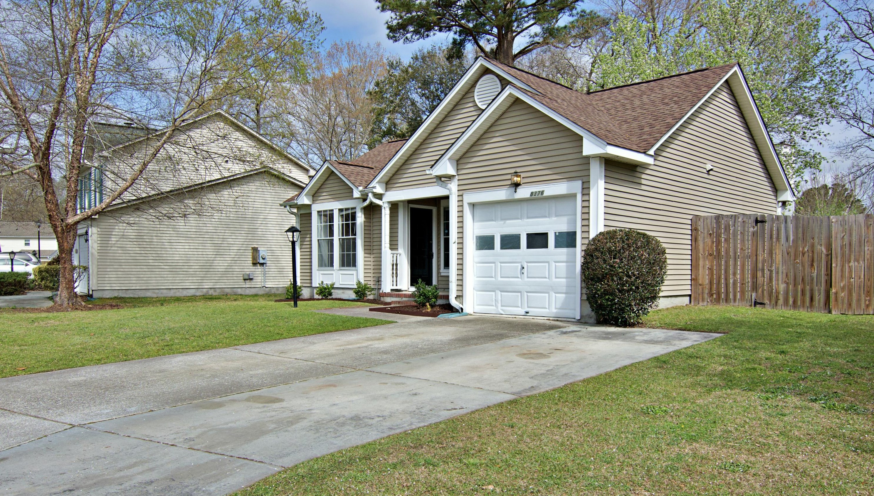 8376 Coventry Ct, Charleston, SC 29420-8228