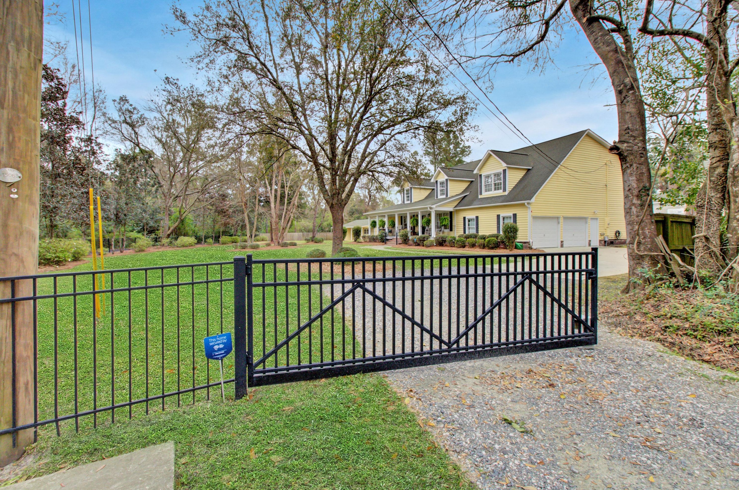 115 Pressley Ave, Summerville, SC 29483-5935