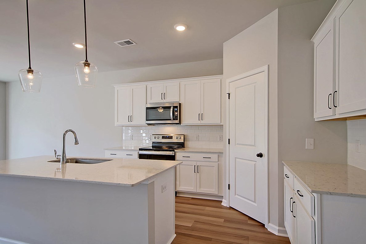 555 Abigail St, Moncks Corner SC  29461 exterior