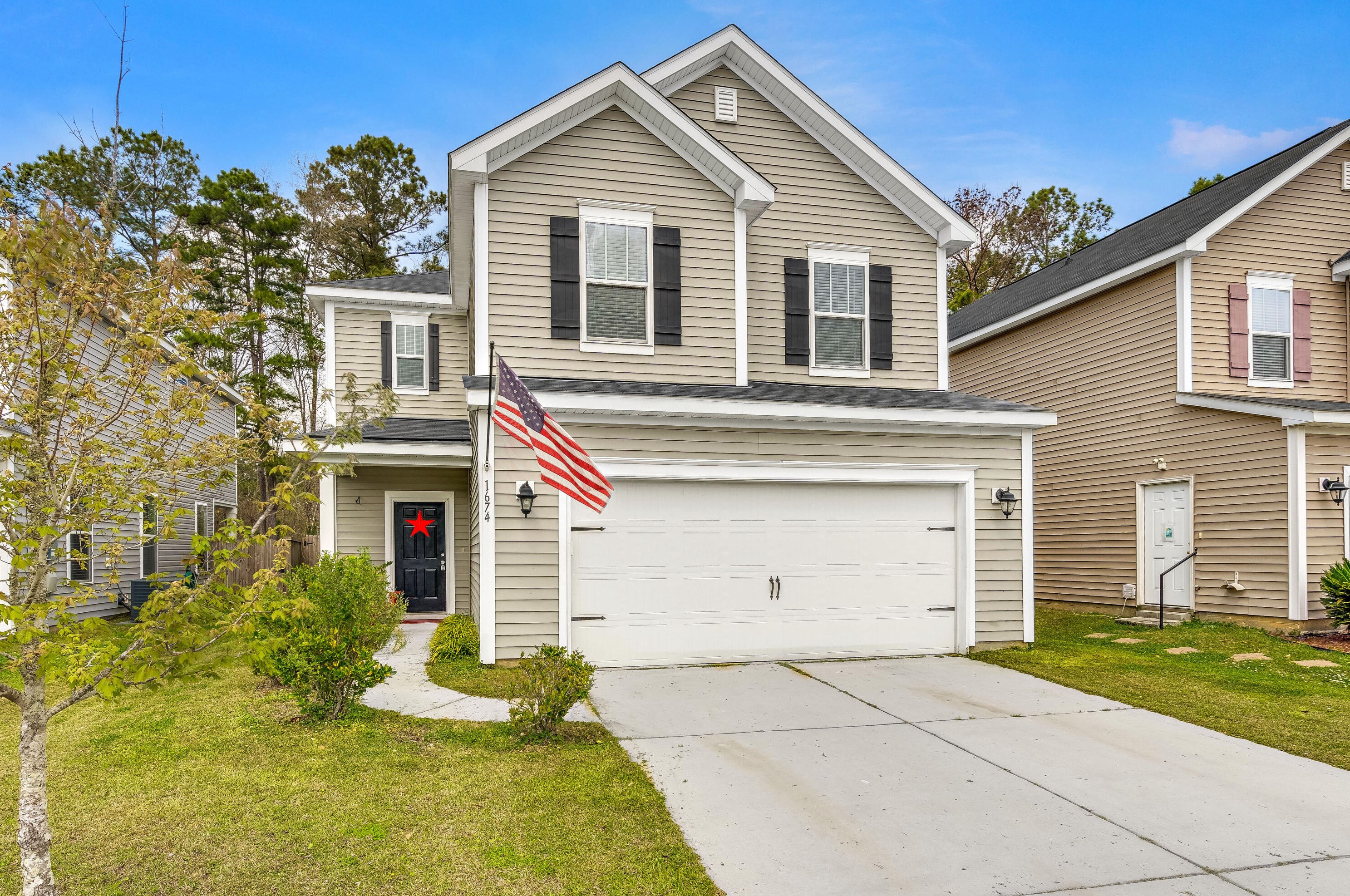 1674 Eider Down Dr, Summerville, SC 29483