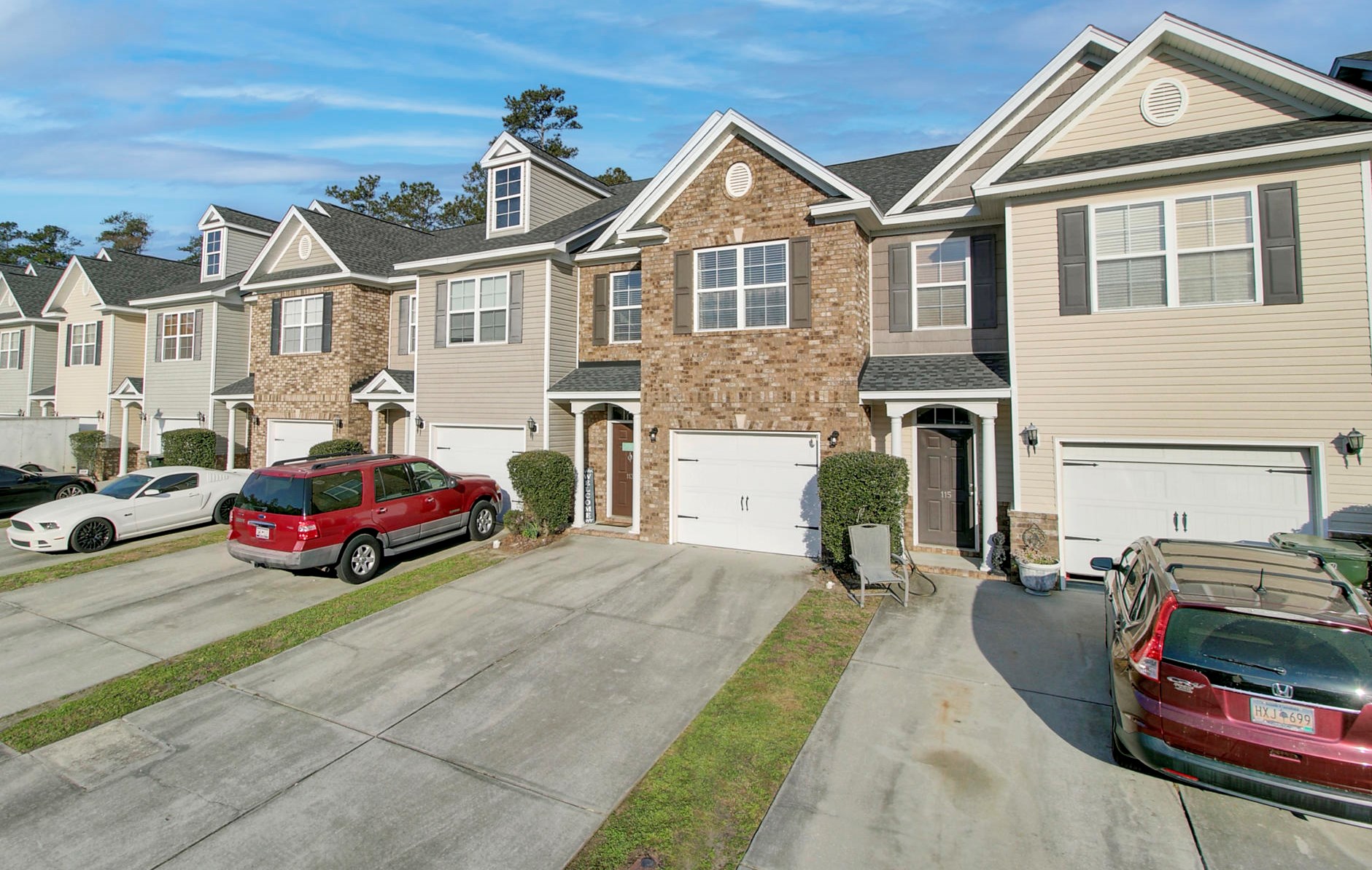 113 Lamplighter Ln, Summerville SC  29483-2140 exterior