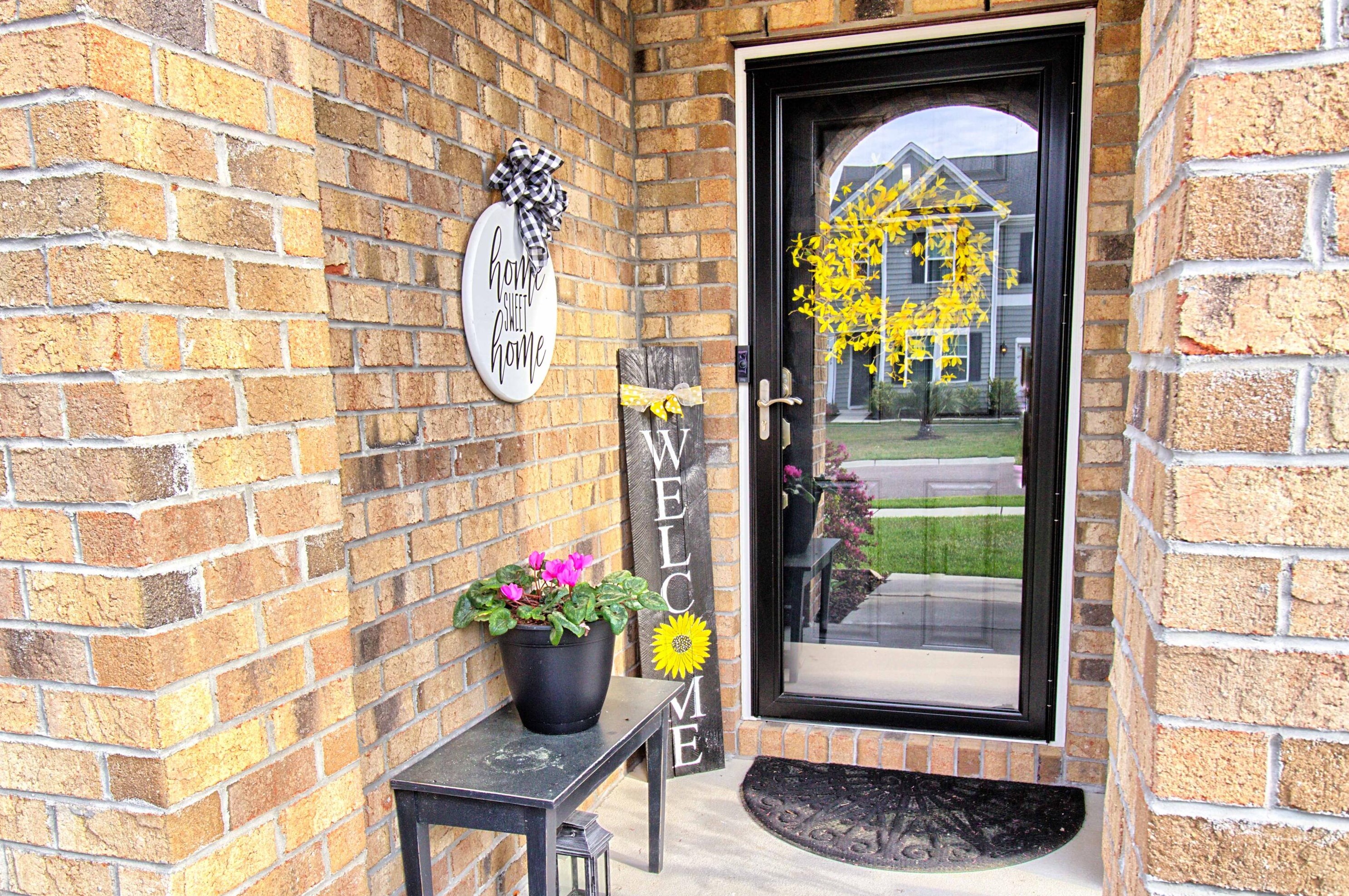 483 Whispering Breeze Ln, Summerville, SC 29486