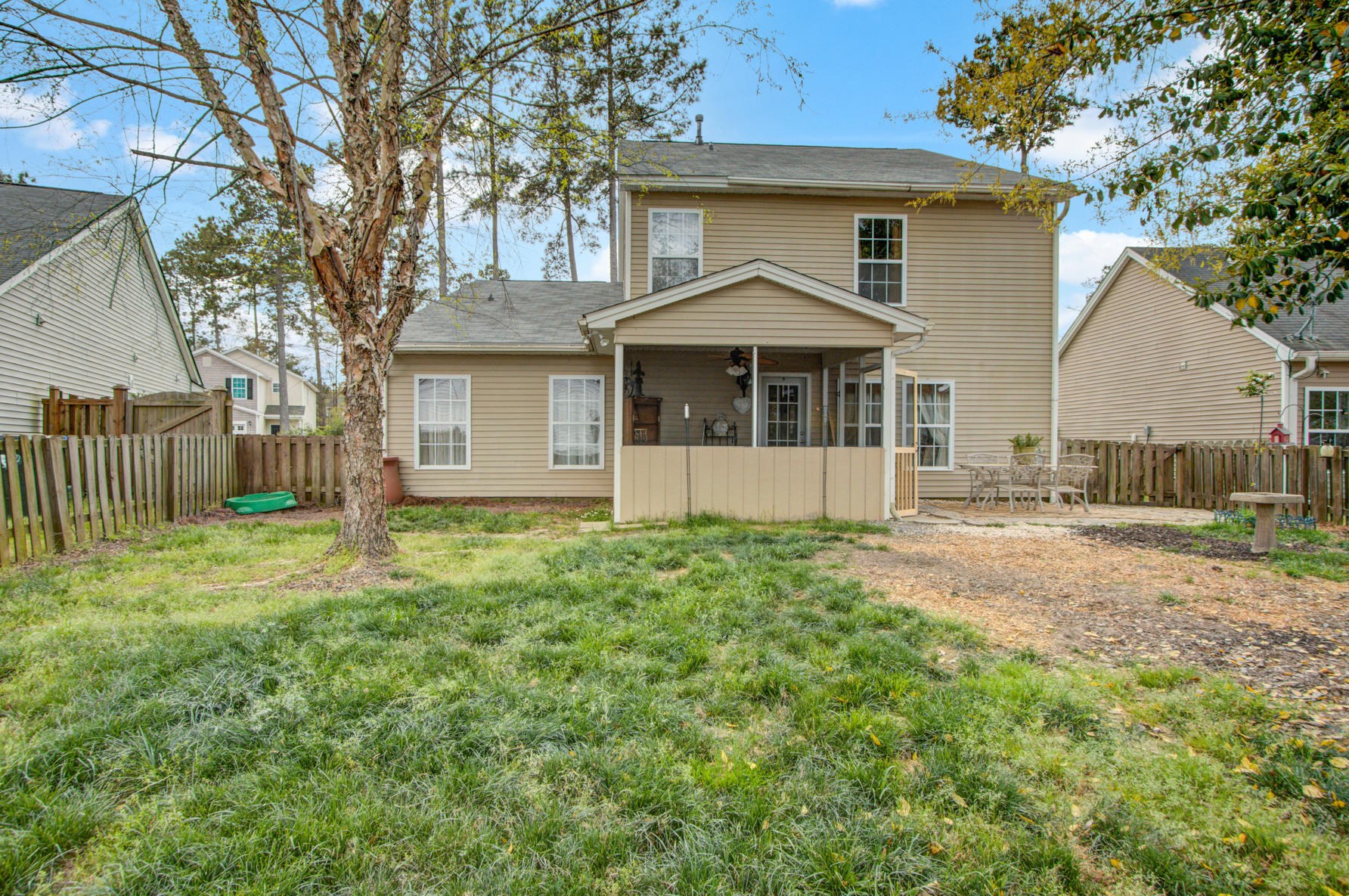 104 Mcgrady Dr, Ladson, SC 29456