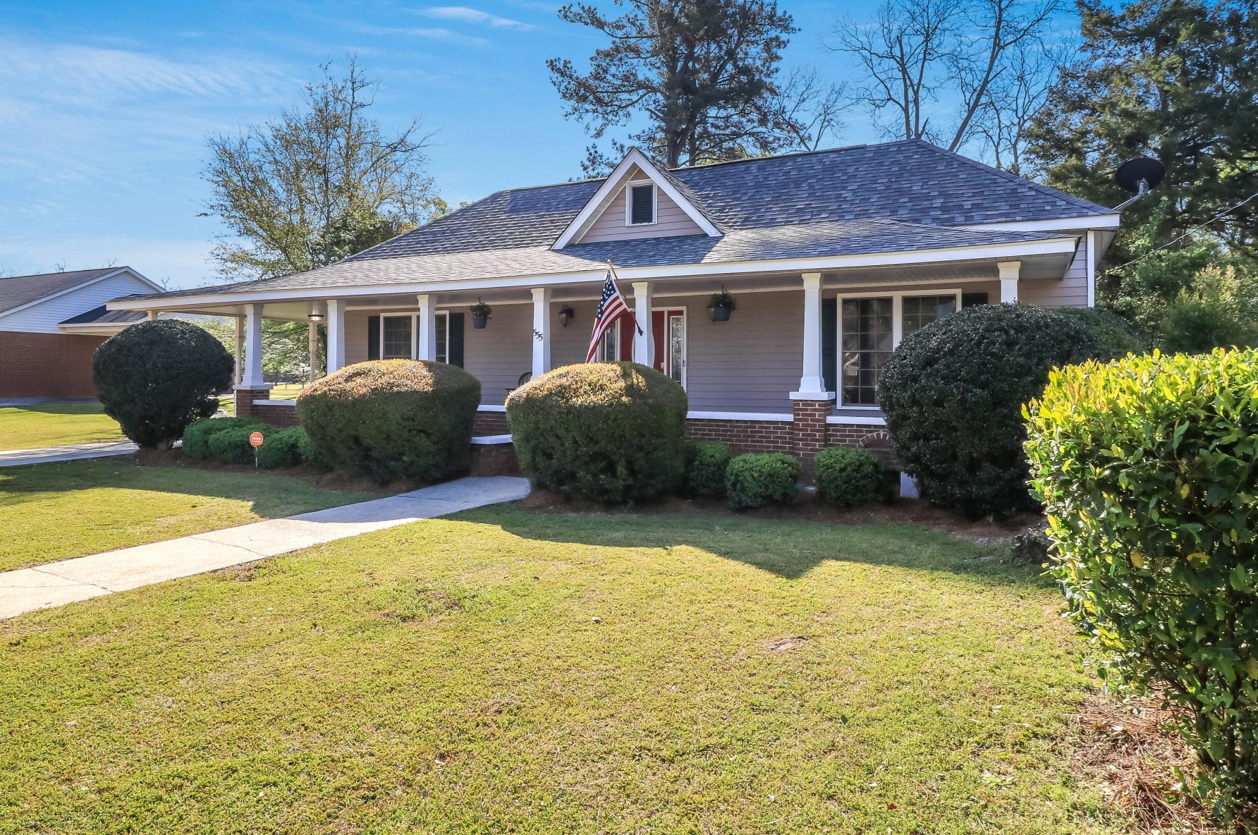555 Barkley St, Felderville, SC 29047-9295