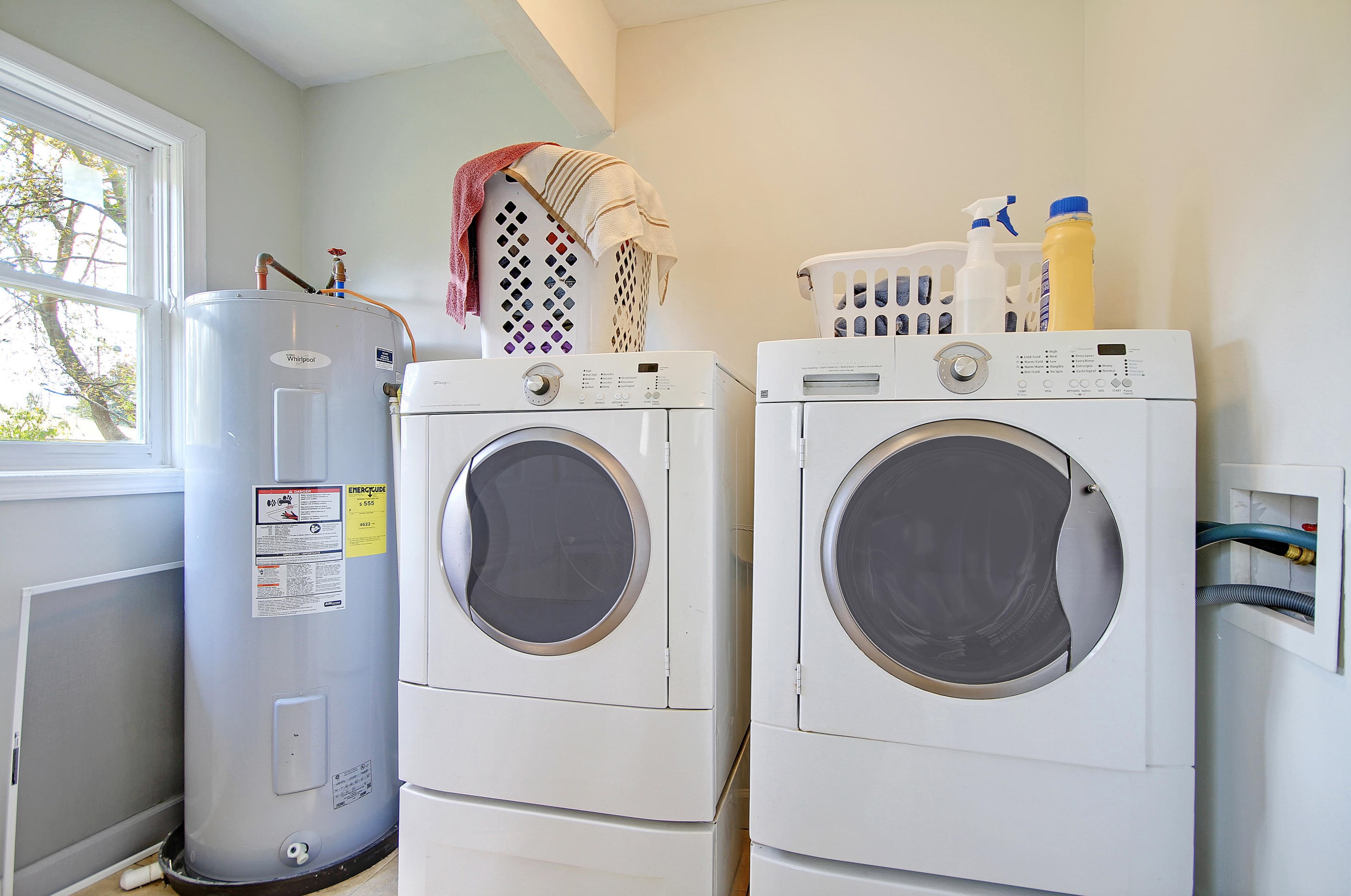 704 Tulip St, Summerville SC  29483-3953 exterior