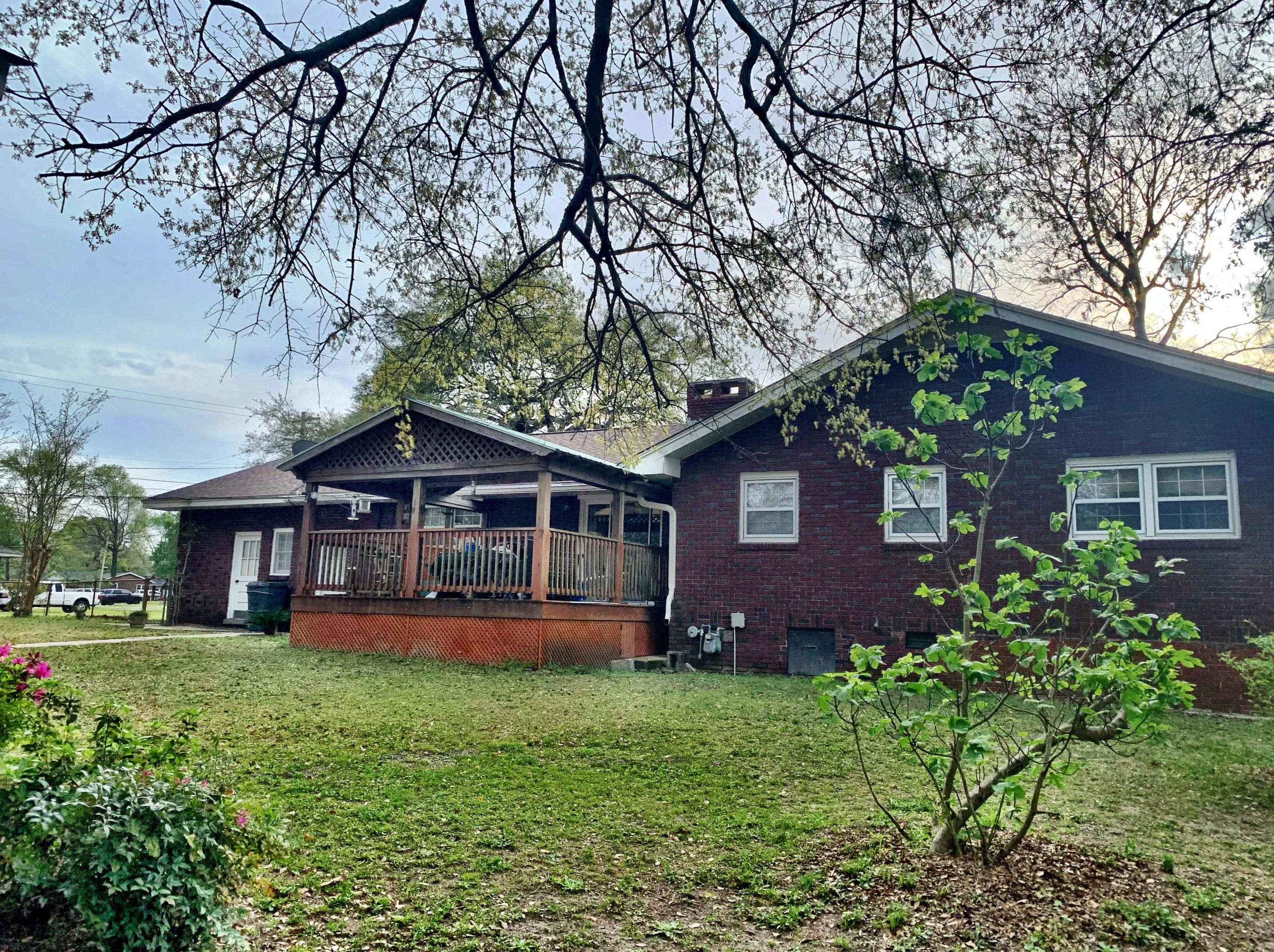 5000 Parkside Dr, Charleston, SC 29405-4160