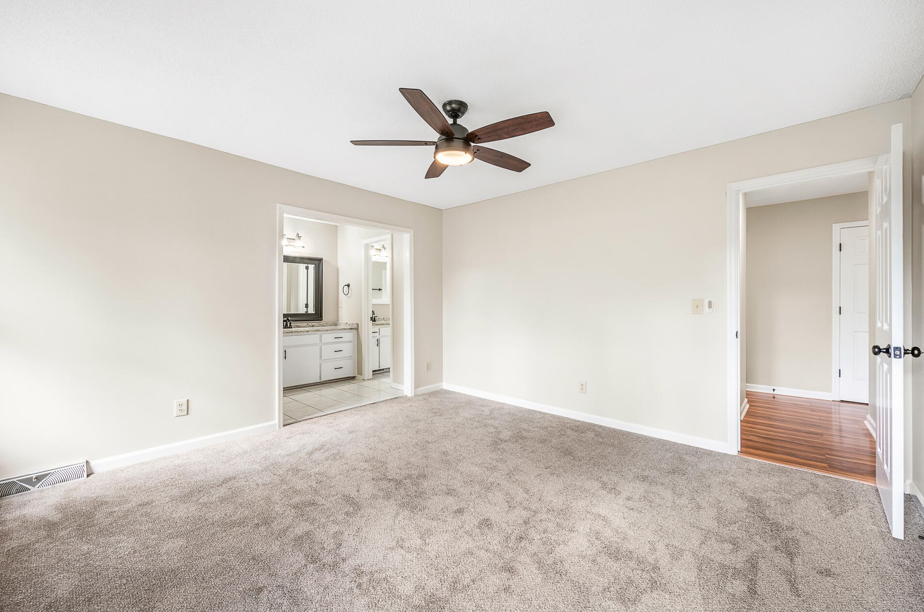 117 Hickory Trace Dr, Charleston SC  29445-5452 exterior