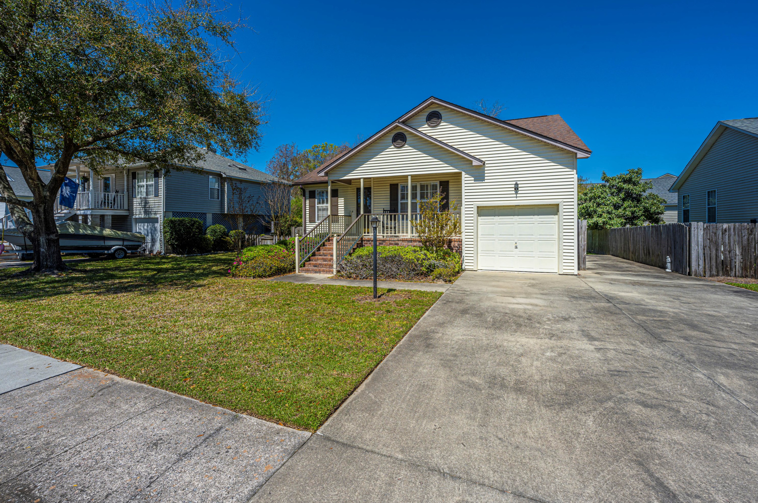 2367 Parkstone Dr, Charleston, SC 29414-4962
