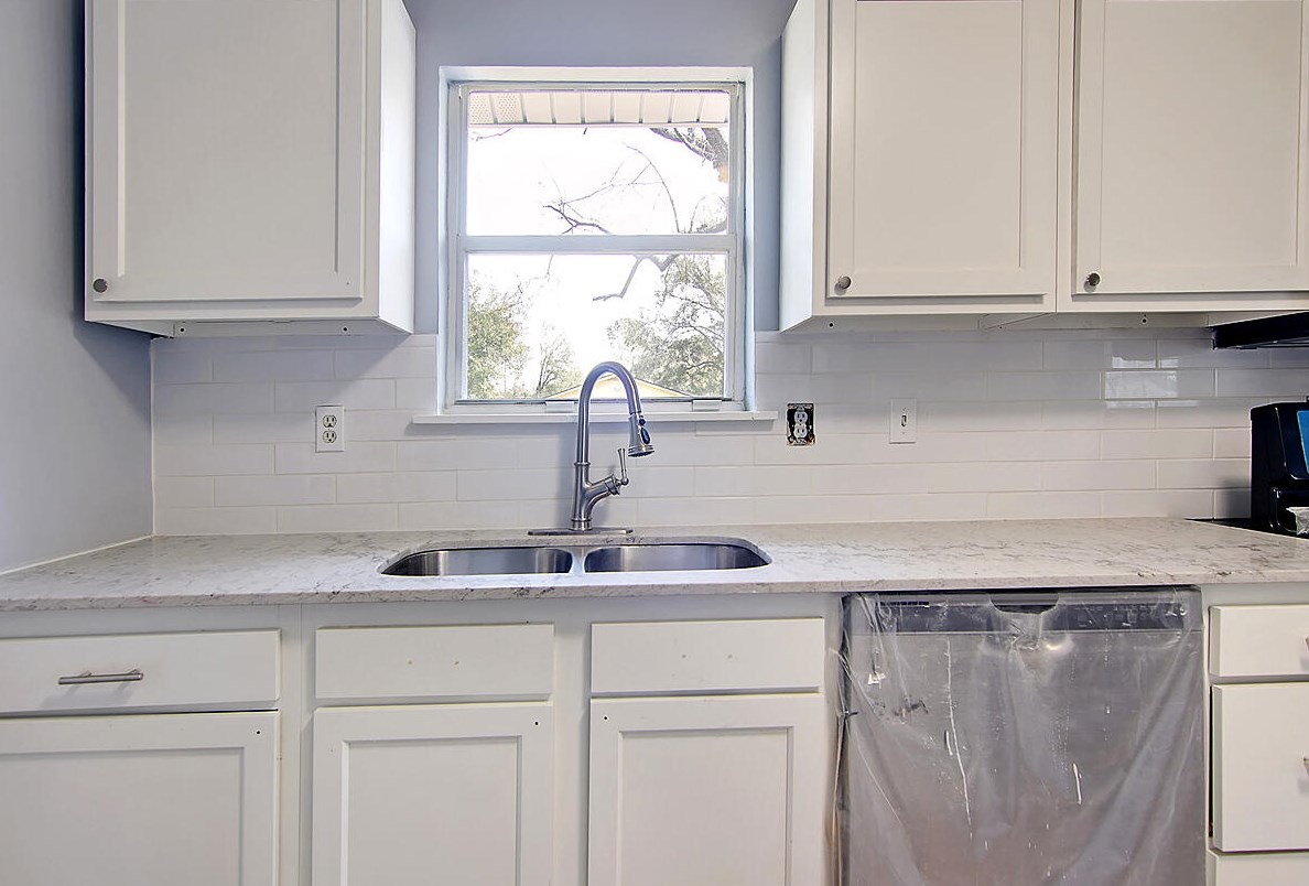 1026 Seaside Ln, Charleston SC 29412-5311 exterior