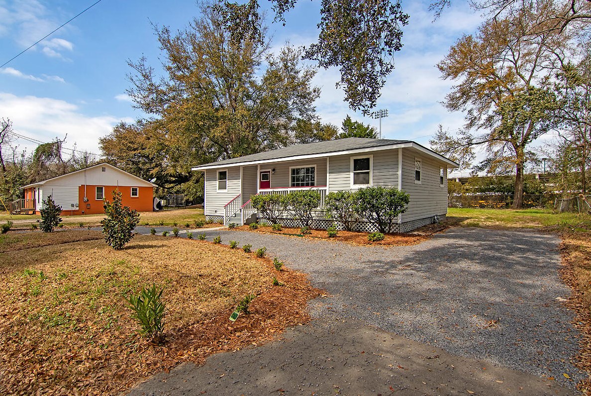 1026 Seaside Ln, Charleston, SC 29412-5311