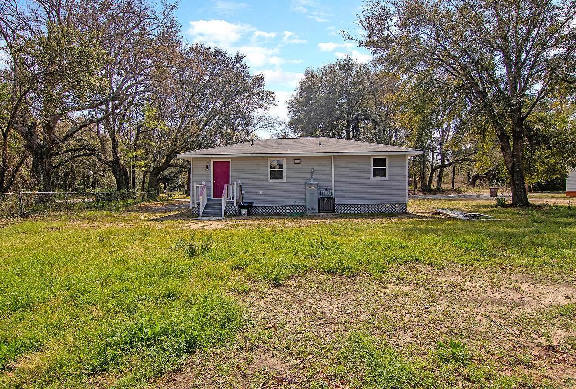 1026 Seaside Ln, Charleston SC 29412-5311 exterior