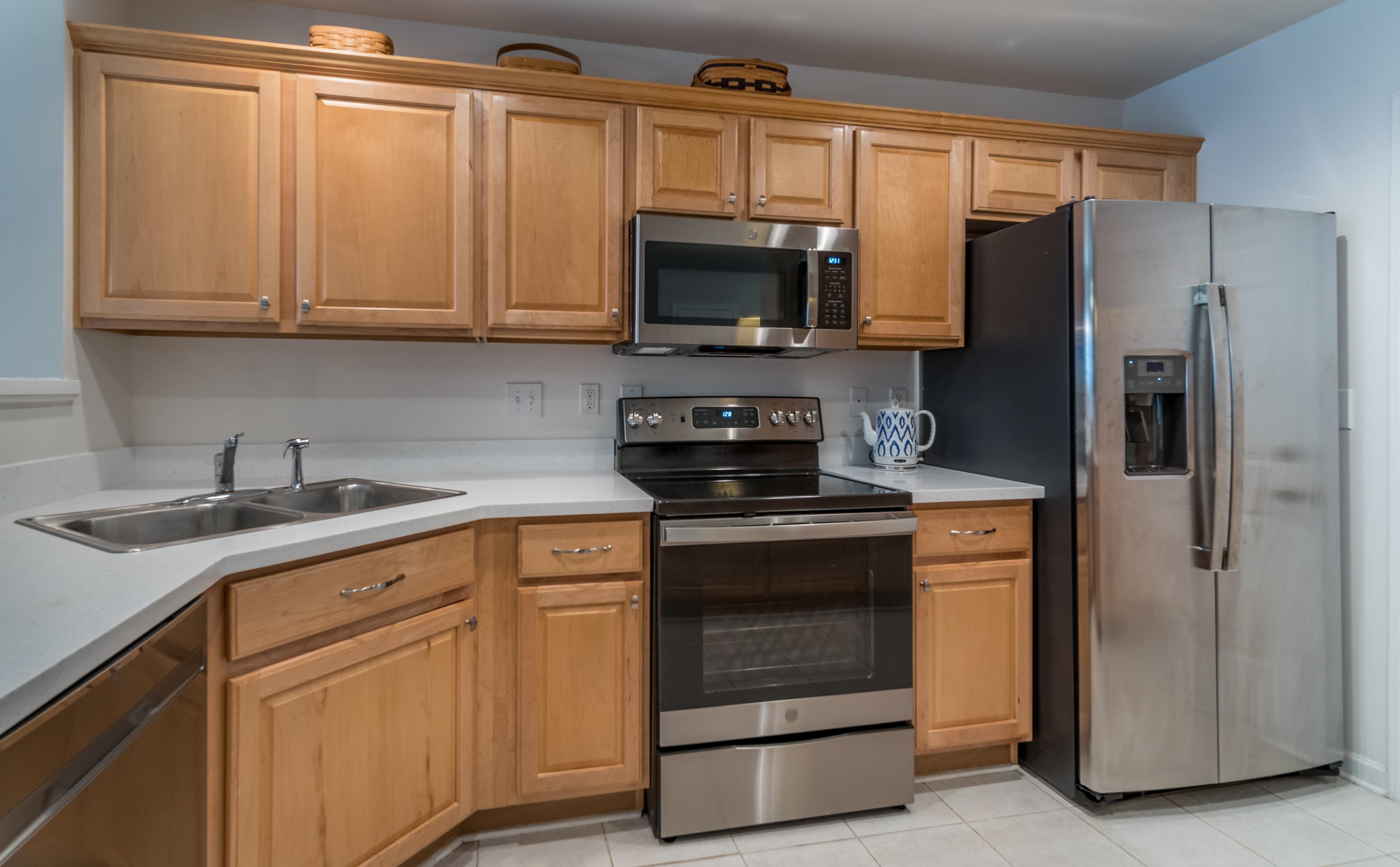 301 Pine Bluff Dr, Summerville SC  29483-1637 exterior