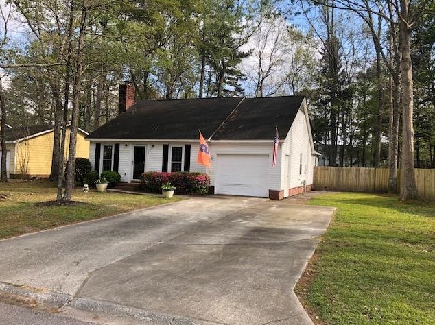 104 Hamlet Rd, Summerville, SC 29485-5249
