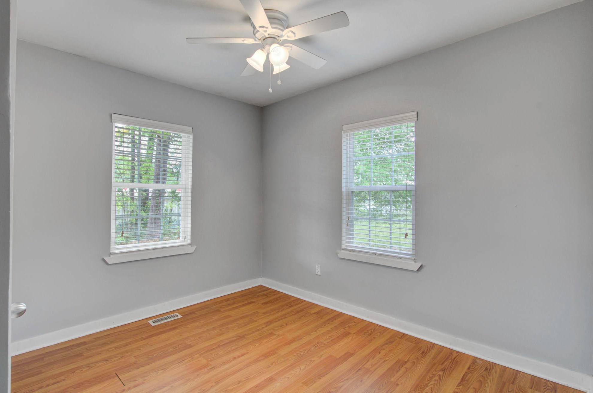 4335 Andrews St, Charleston SC  29418-5222 exterior