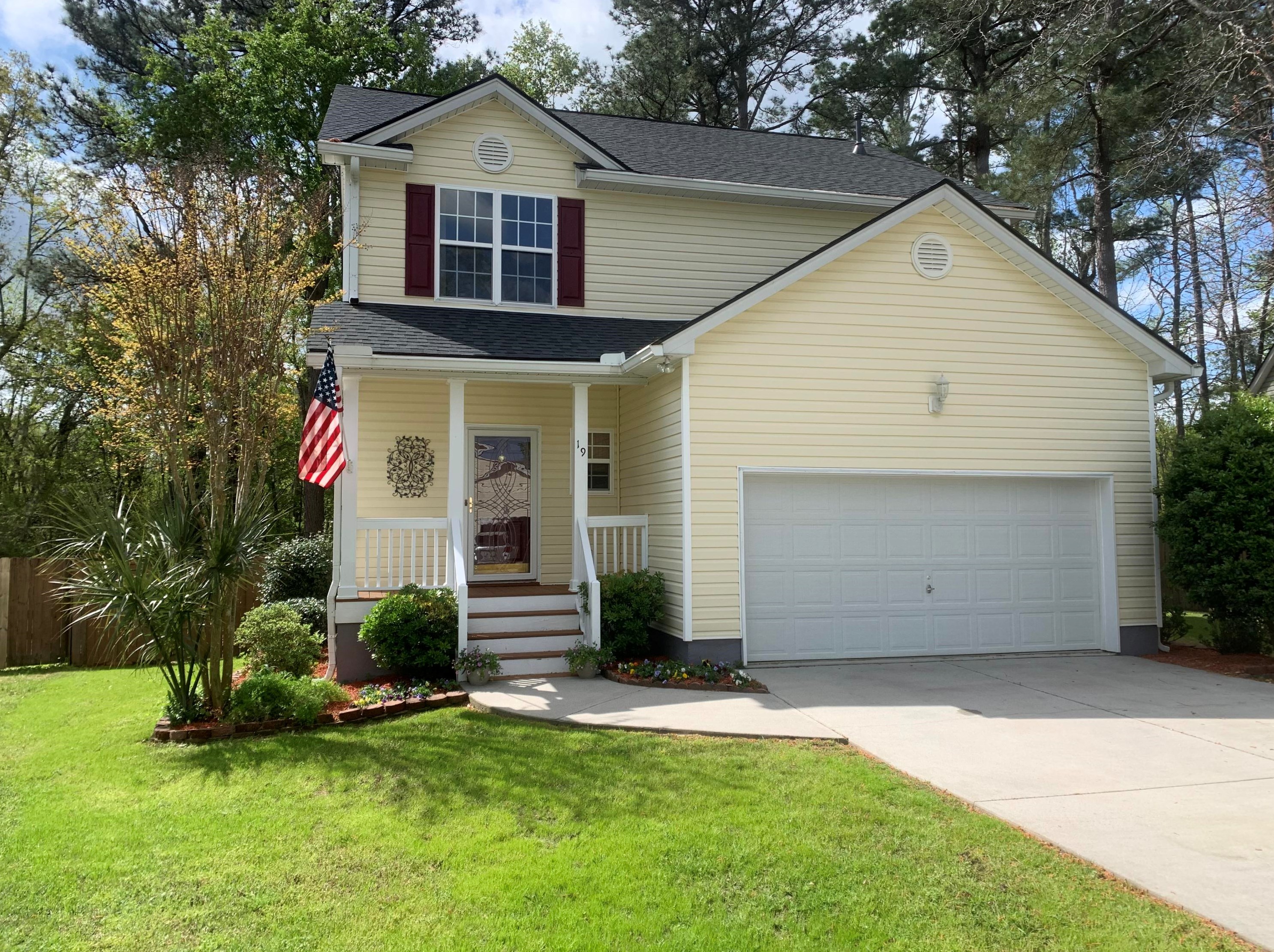 19 Commissioners Ct, Charleston, SC 29410-8222