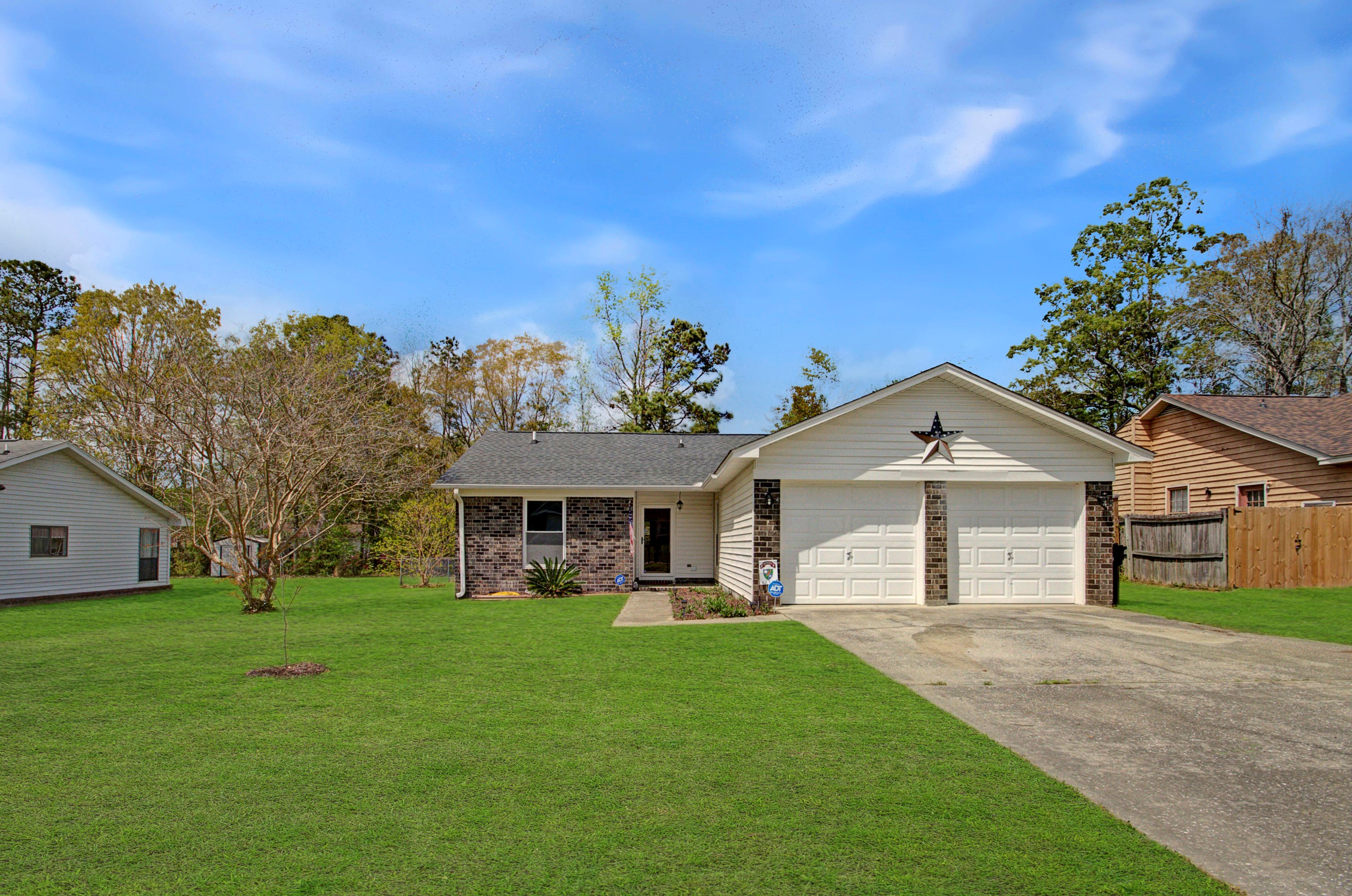 312 Janice St, Charleston, SC 29445-3058