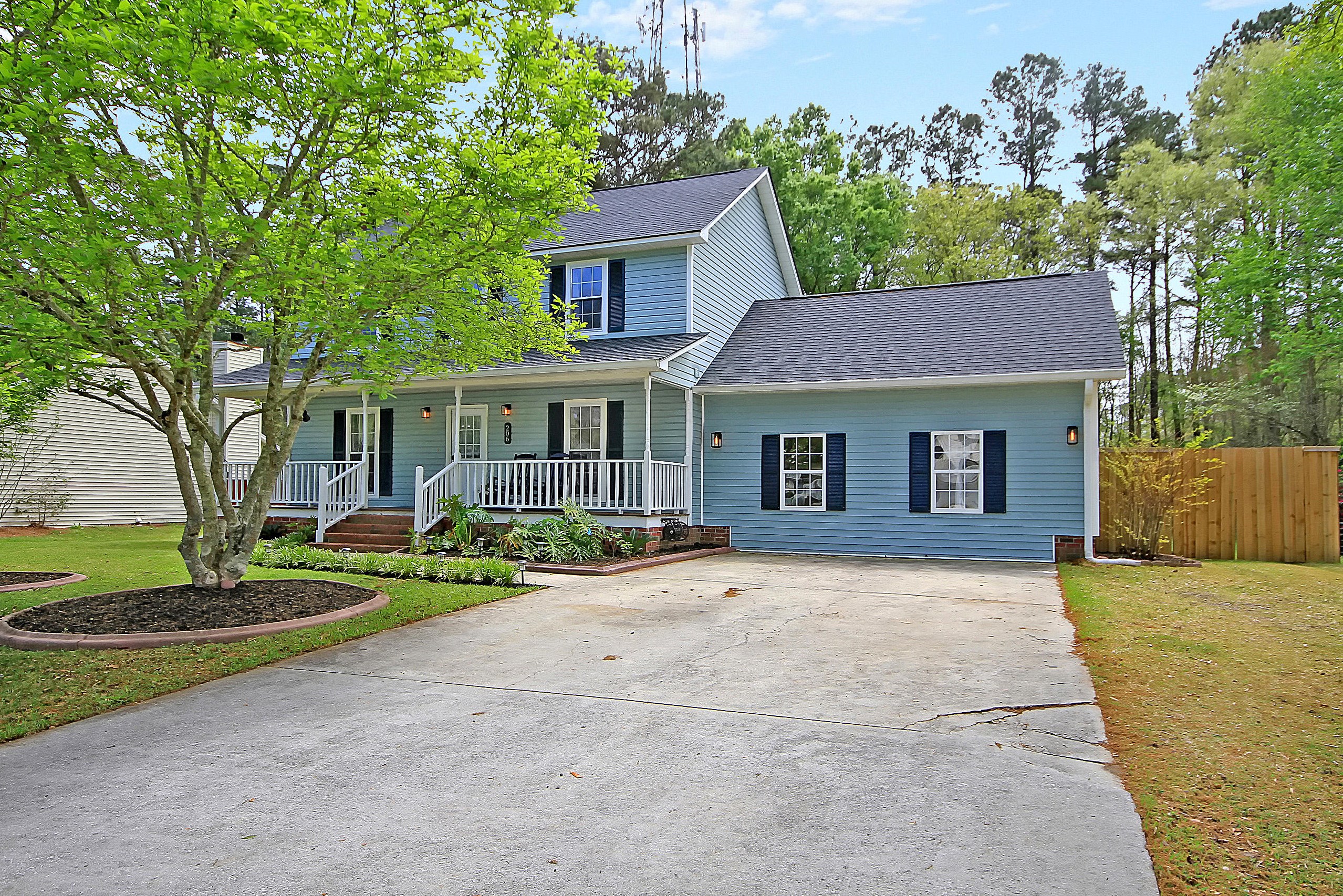 206 Trestlewood Dr, Summerville, SC 29483-1824
