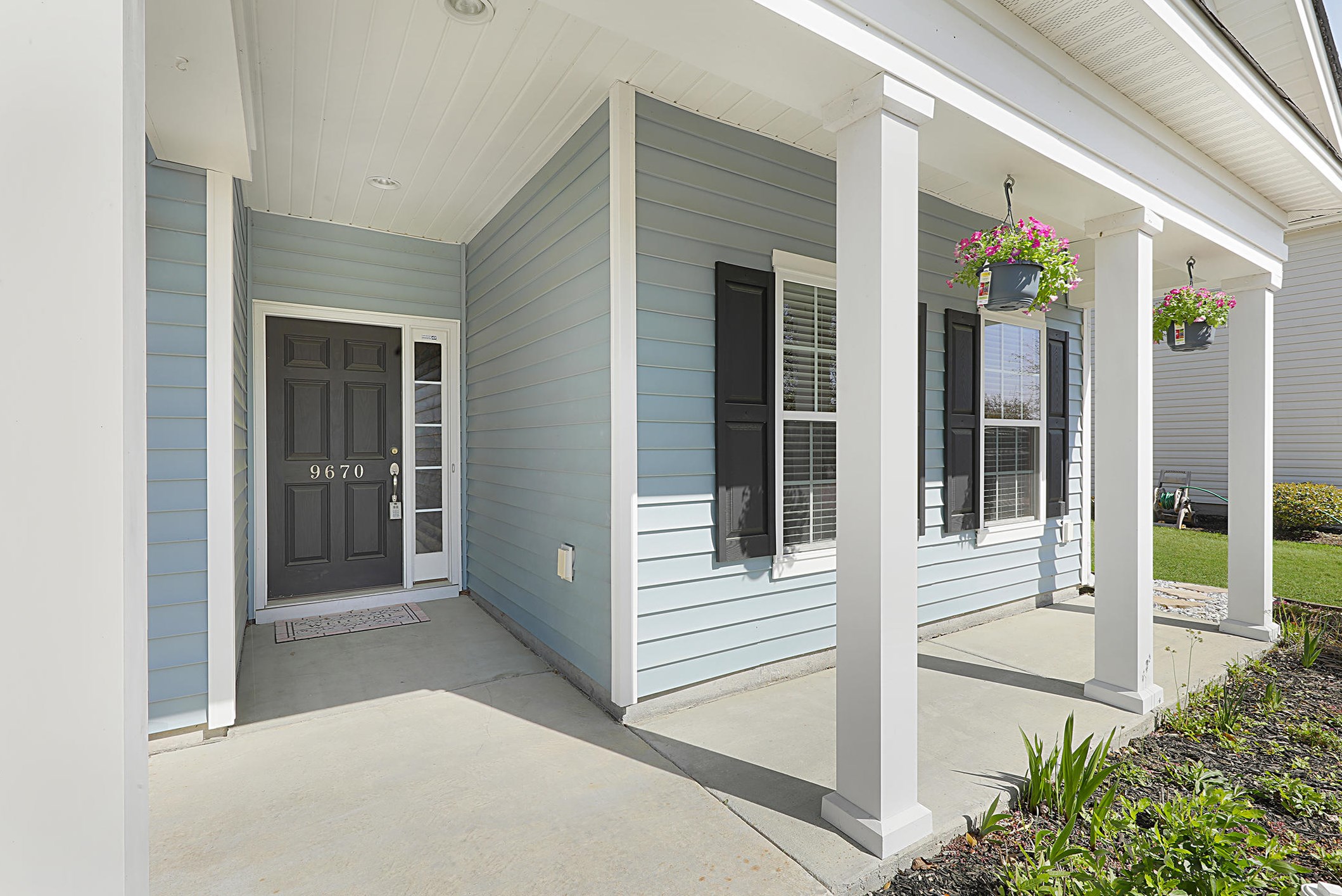9670 Islesworth Way, Summerville SC  29485-9062 exterior