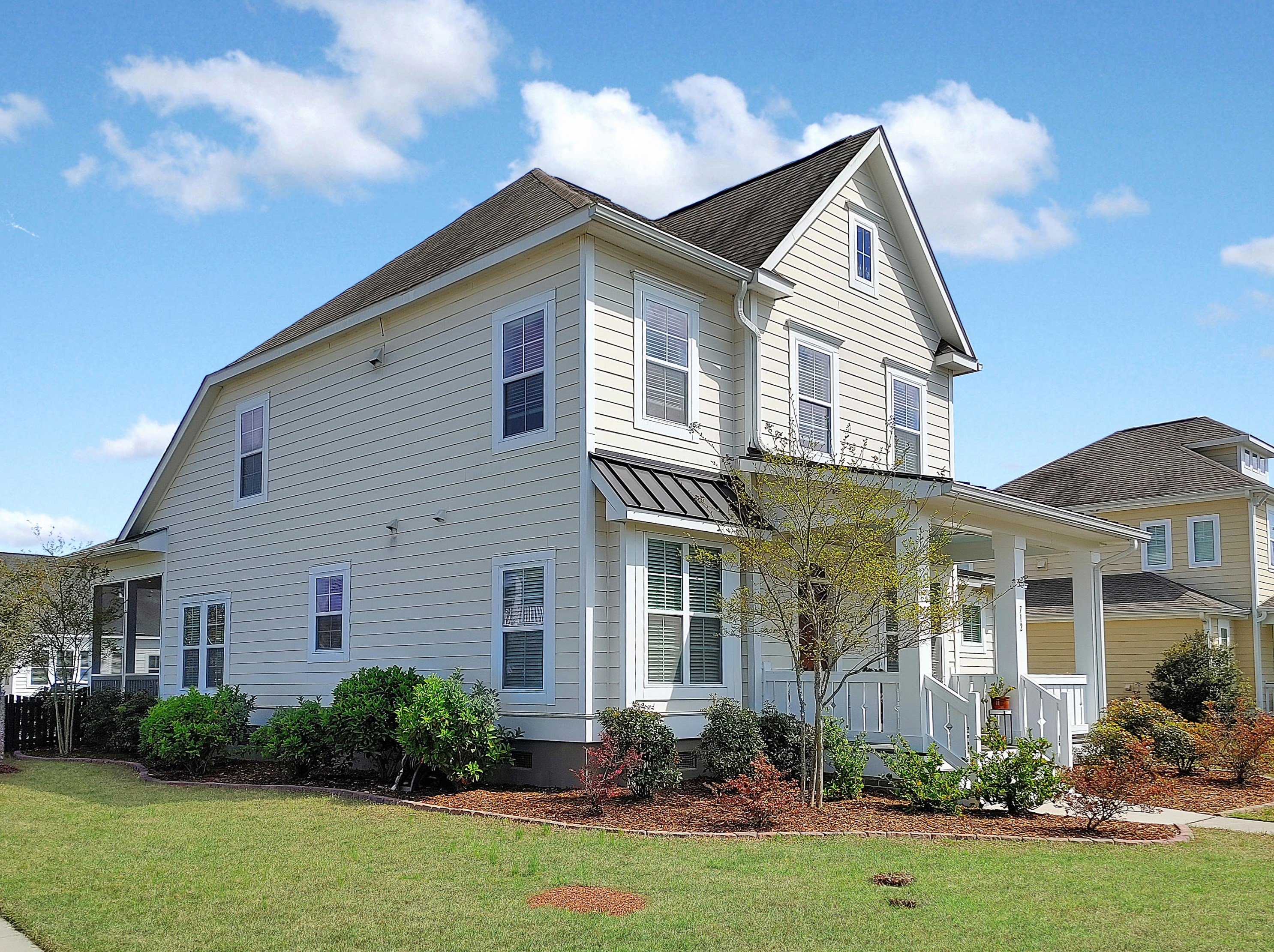 712 Quintan St, Summerville, SC 29486-0400