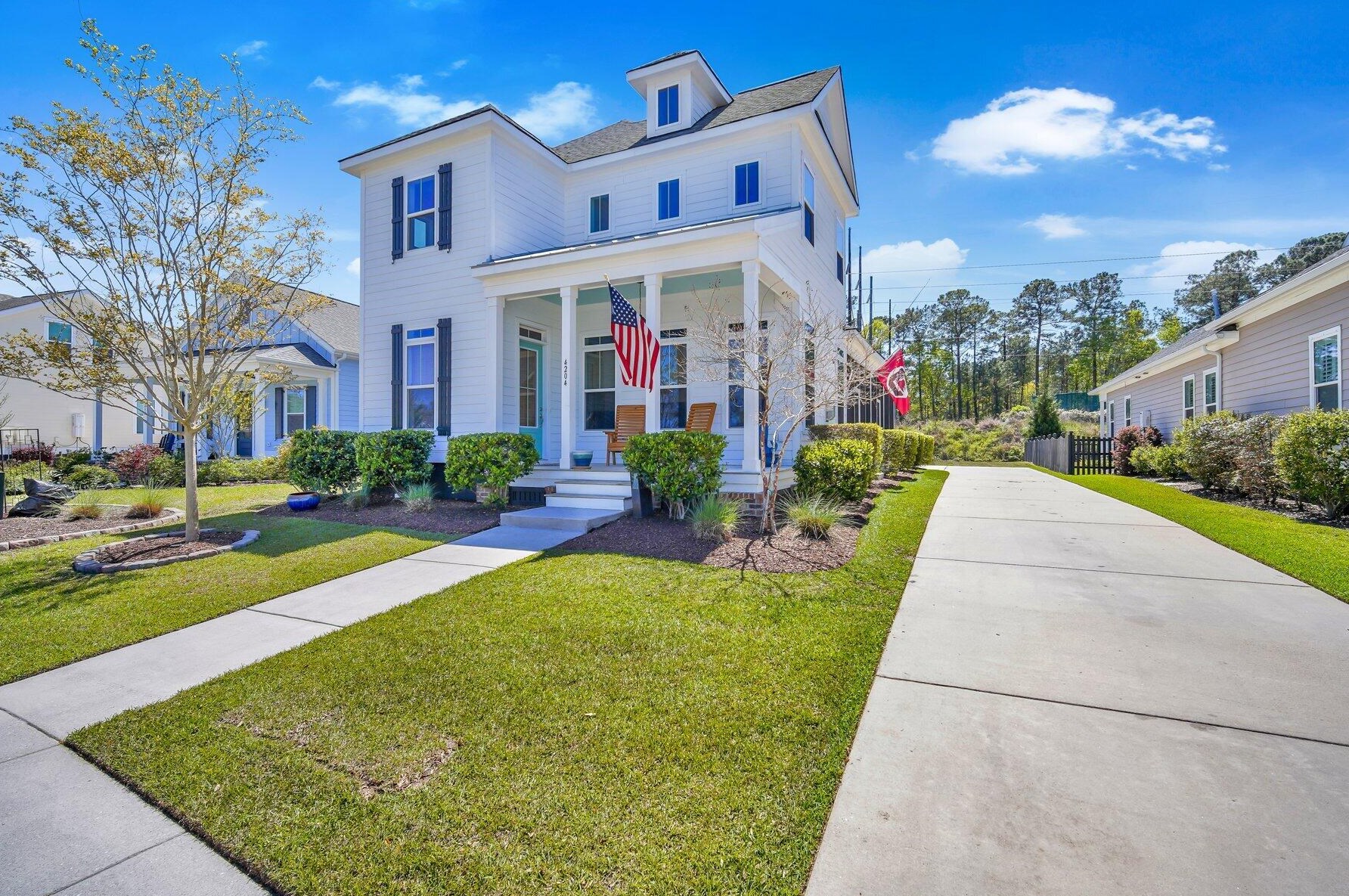 4204 Home Town Ln, Ravenel, SC 29470