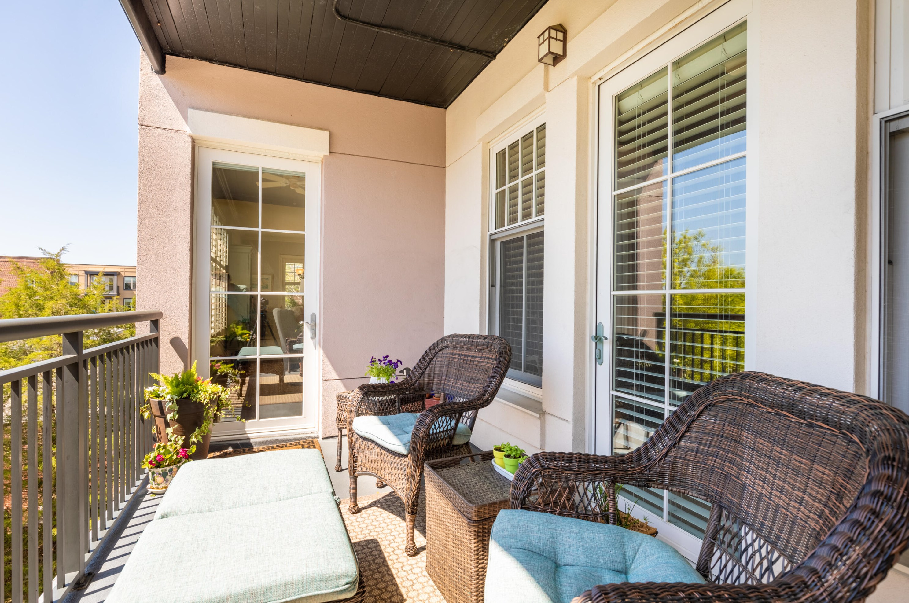 498 Albemarle Rd, Charleston SC  29407-7524 exterior