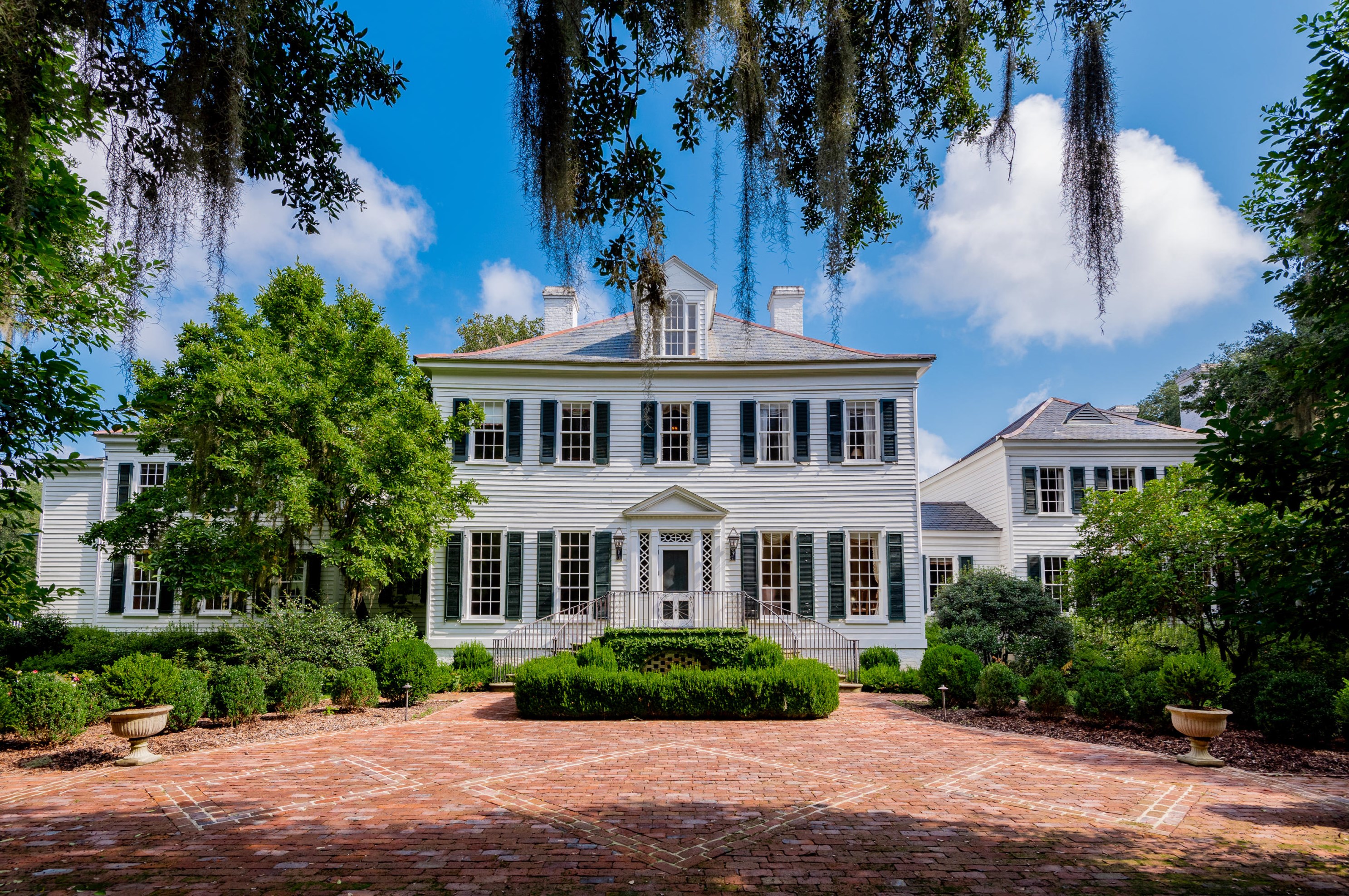 1305 River Rd, Gardens Corner, SC 29945