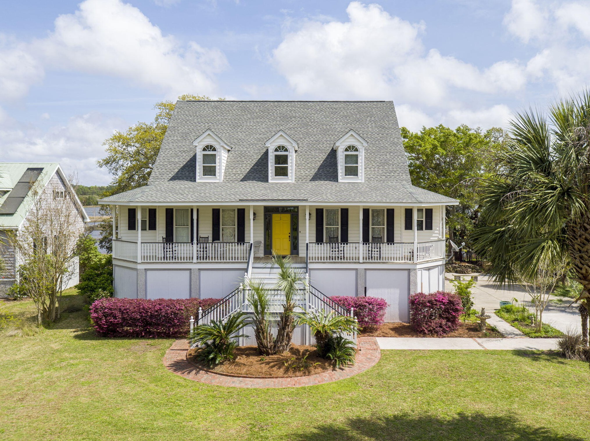 5690 Captain Kidd Rd, Meggett, SC 29449