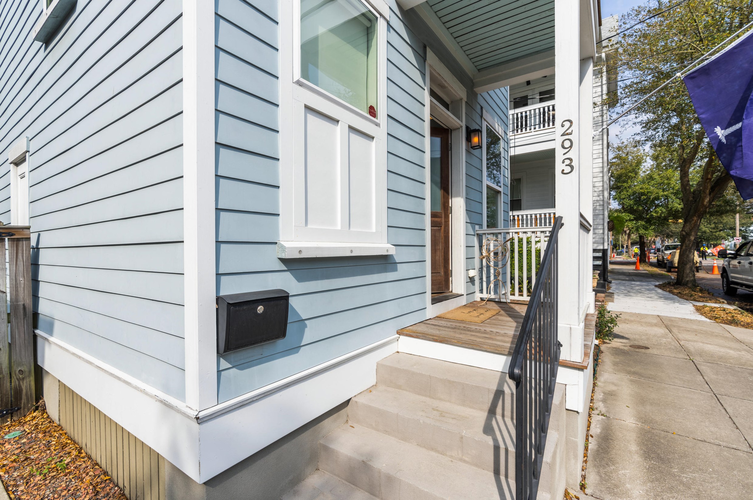 293 Coming St, Charleston SC  29403-4740 exterior