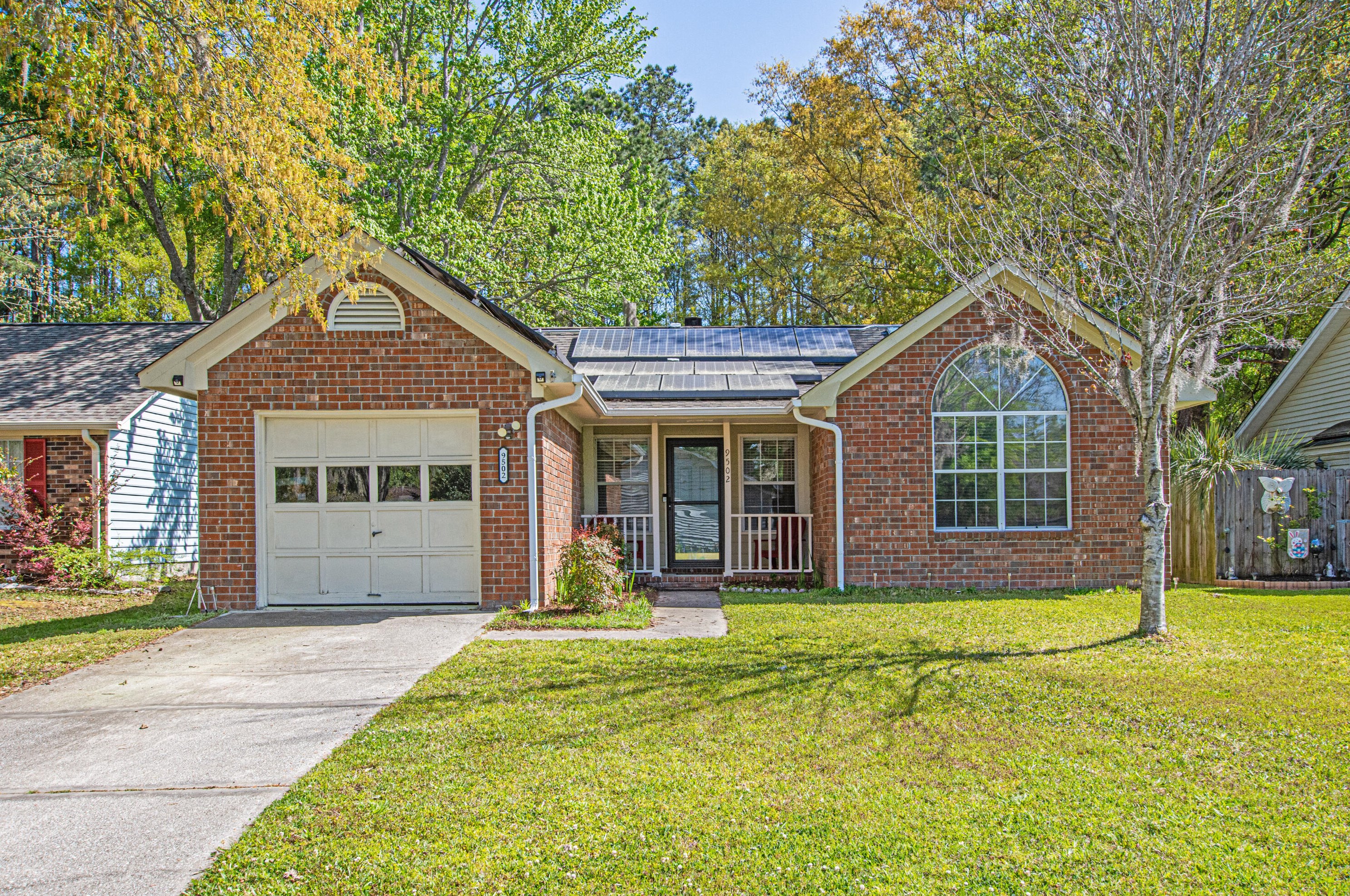 9502 One Notch Rd, Ladson, SC 29456