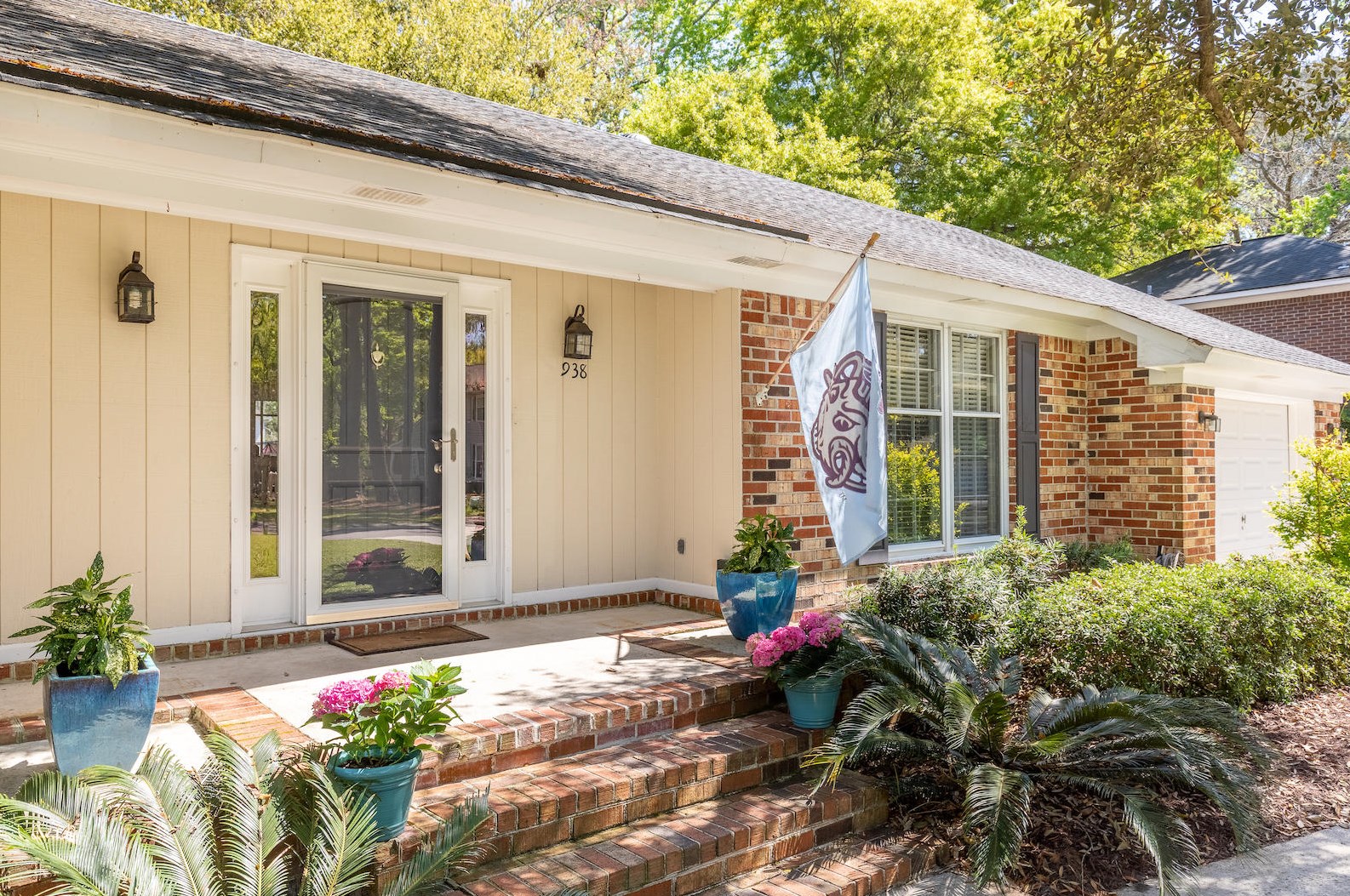 938 Sea Gull Dr, Mount Pleasant, SC 29464-4145