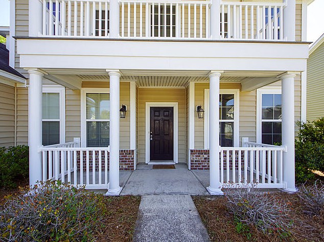 222 Palmetto Village Cir, Moncks Corner, SC 29461-8886