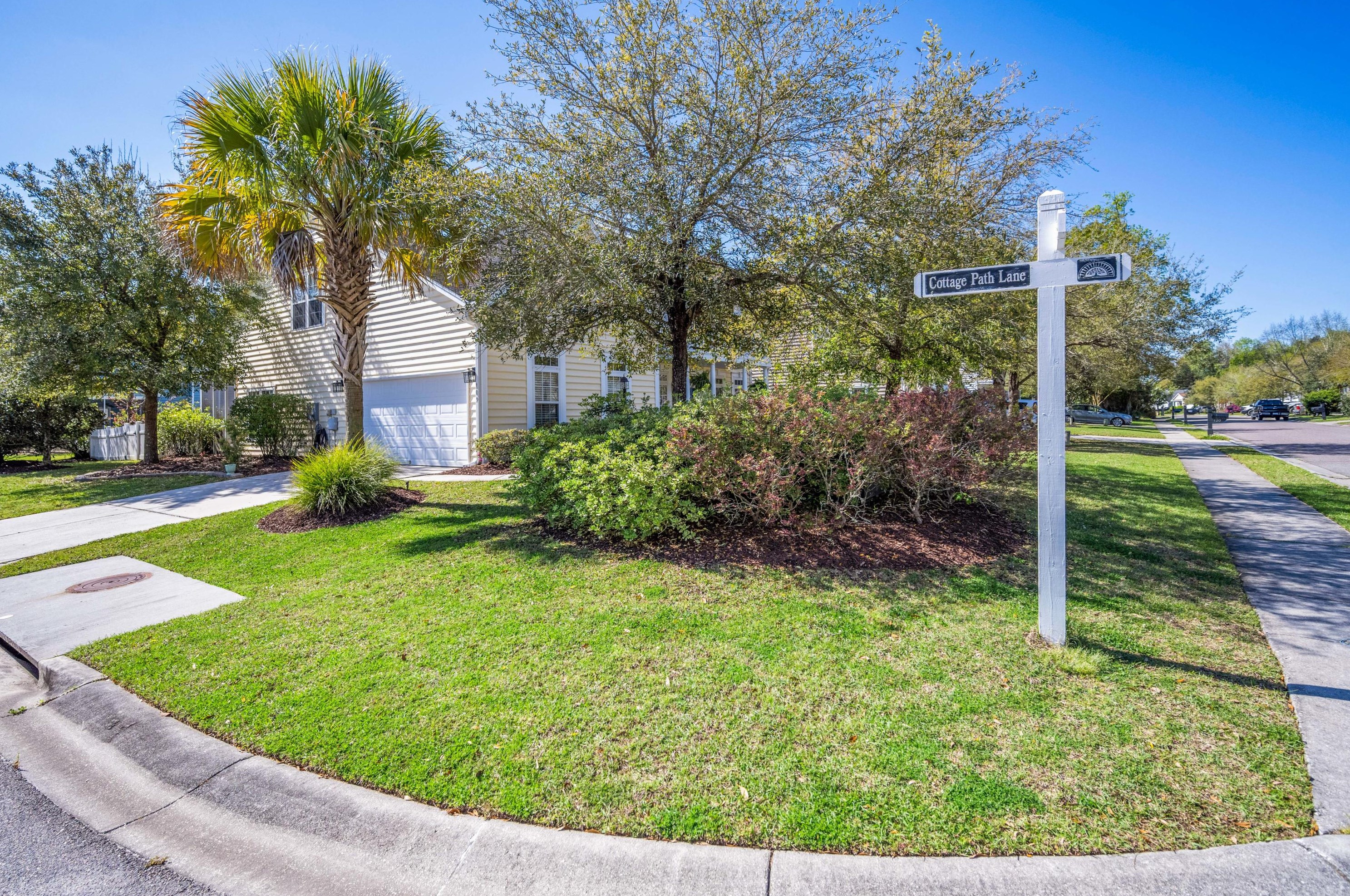 109 Cottage Path Ln, Summerville, SC 29485-6285