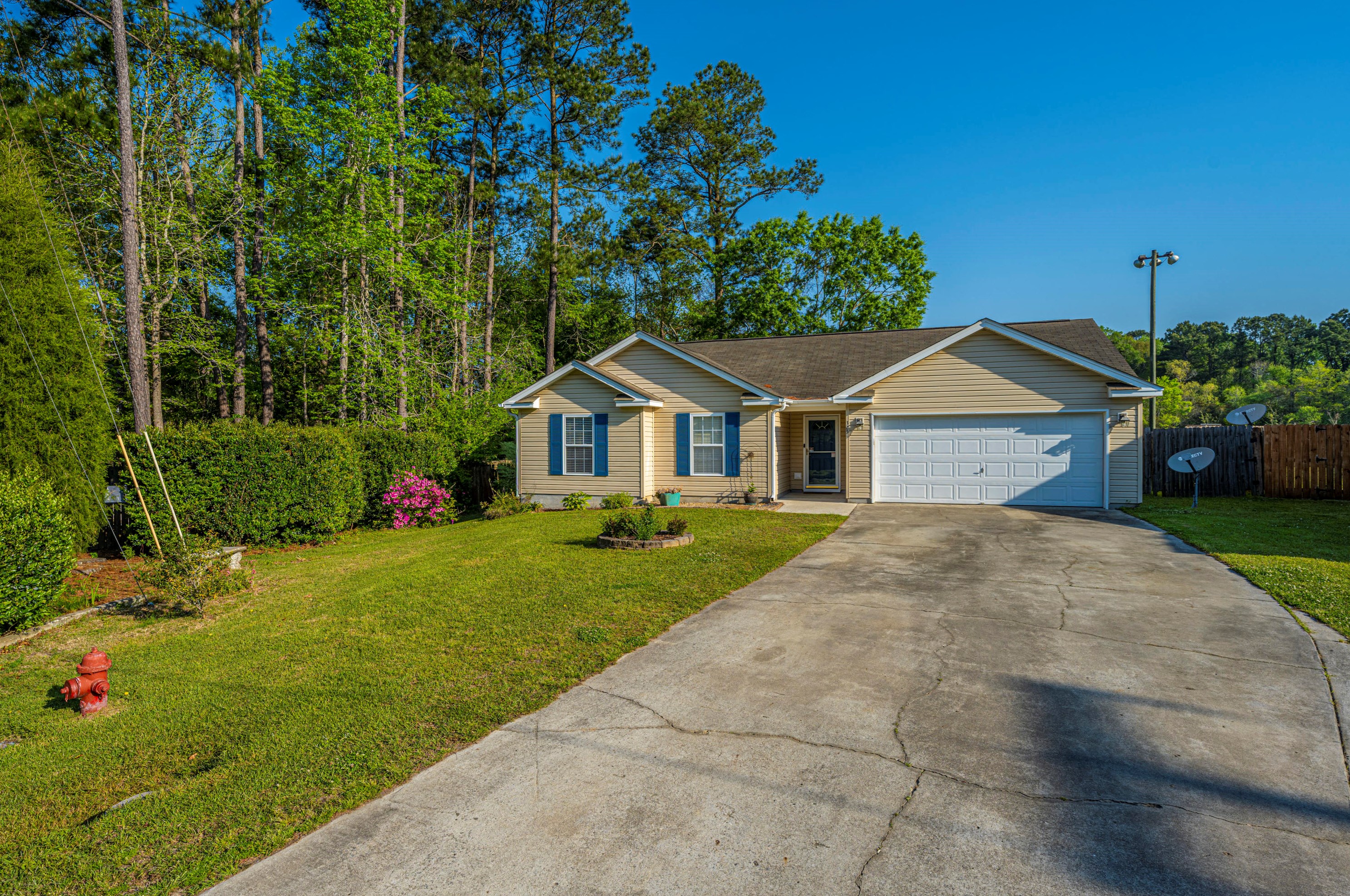 325 Adeline Dr, Charleston, SC 29445-3546