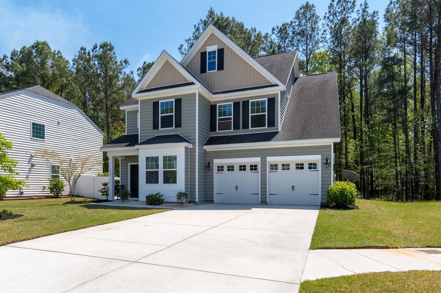 1049 Bald Cypress Dr, Moncks Corner, SC 29461-6468