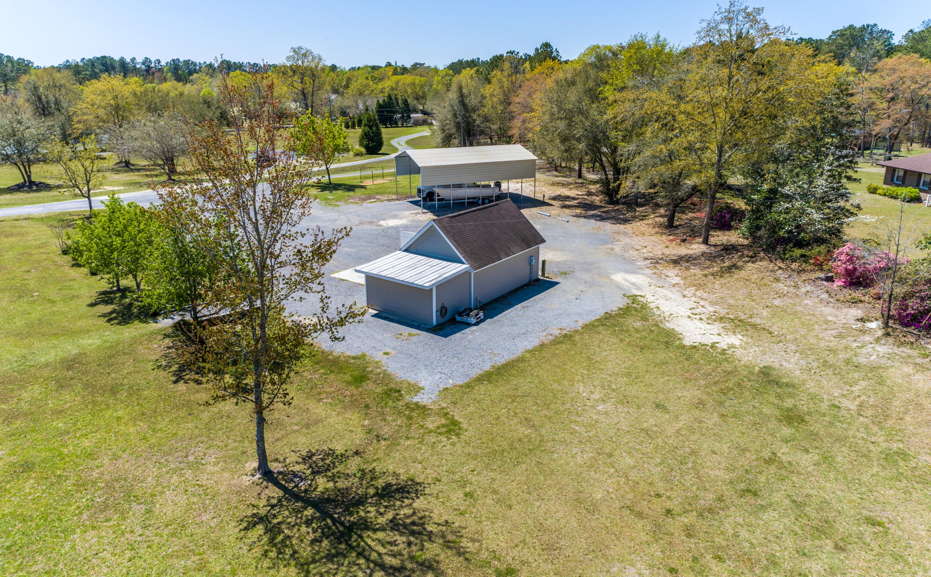 504 Sugar Ln, Cordesville SC  29434-9696 exterior