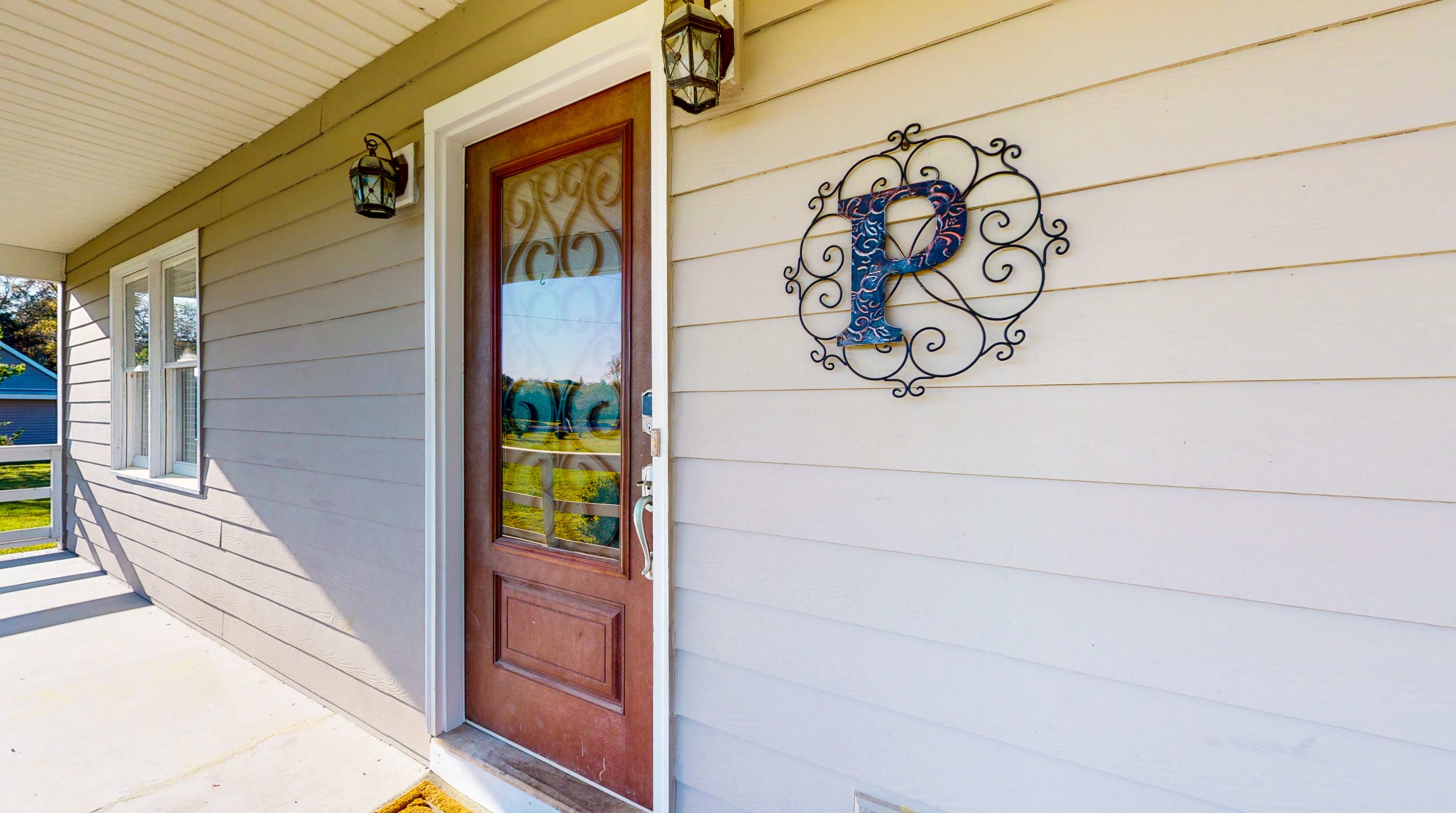 504 Sugar Ln, Cordesville SC  29434-9696 exterior