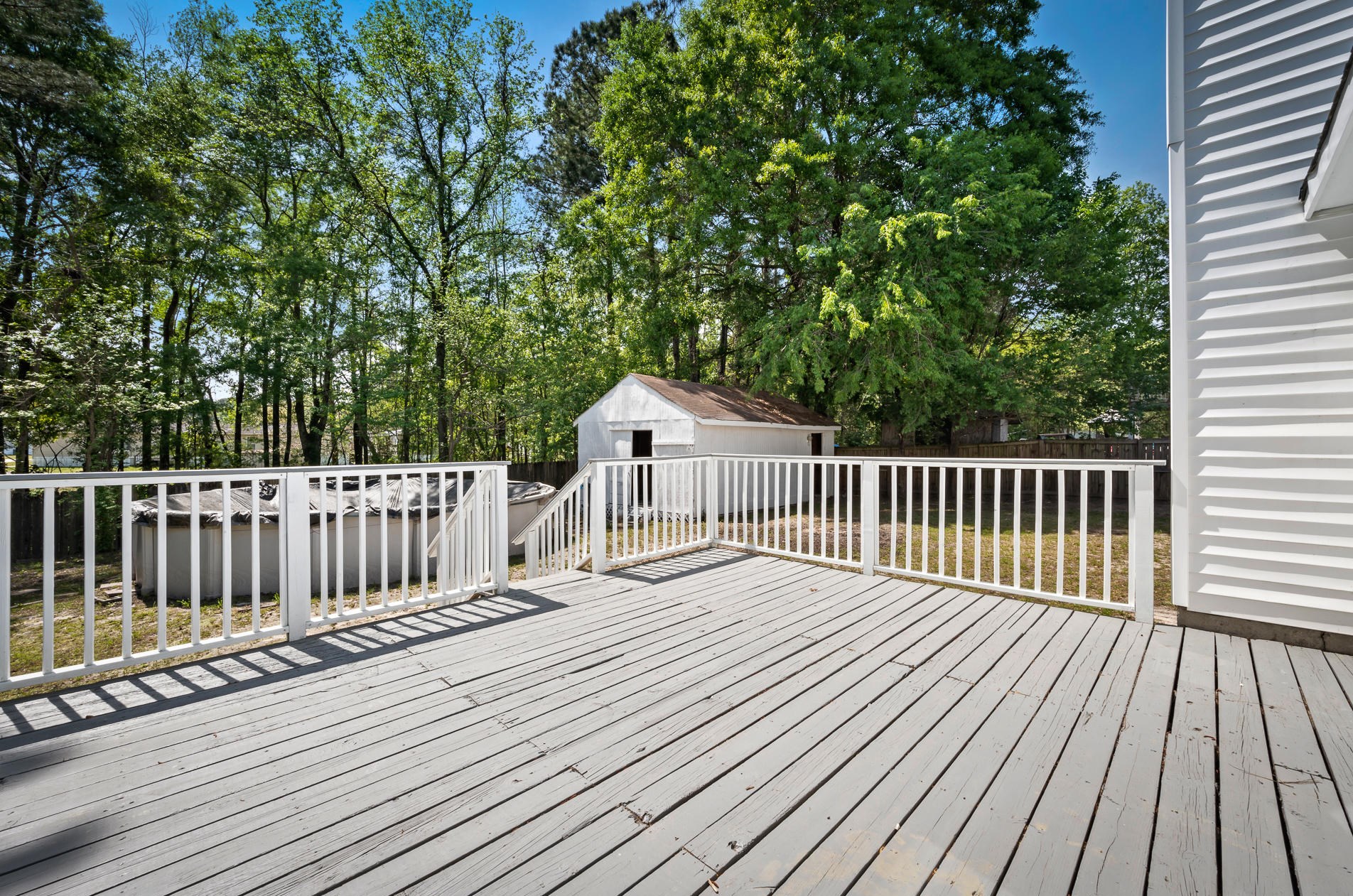 105 Iron Rd, Summerville SC  29483-7728 exterior
