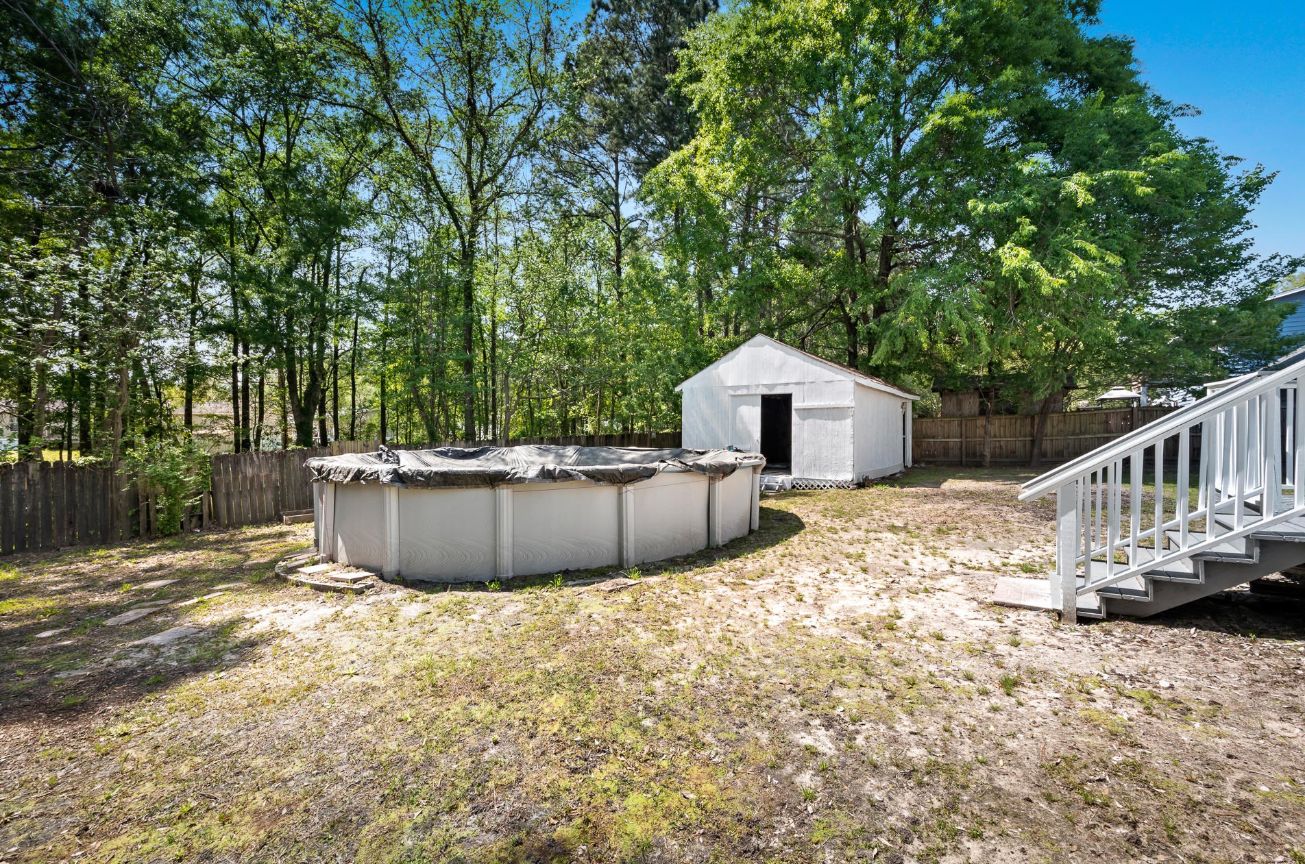 105 Iron Rd, Summerville SC  29483-7728 exterior