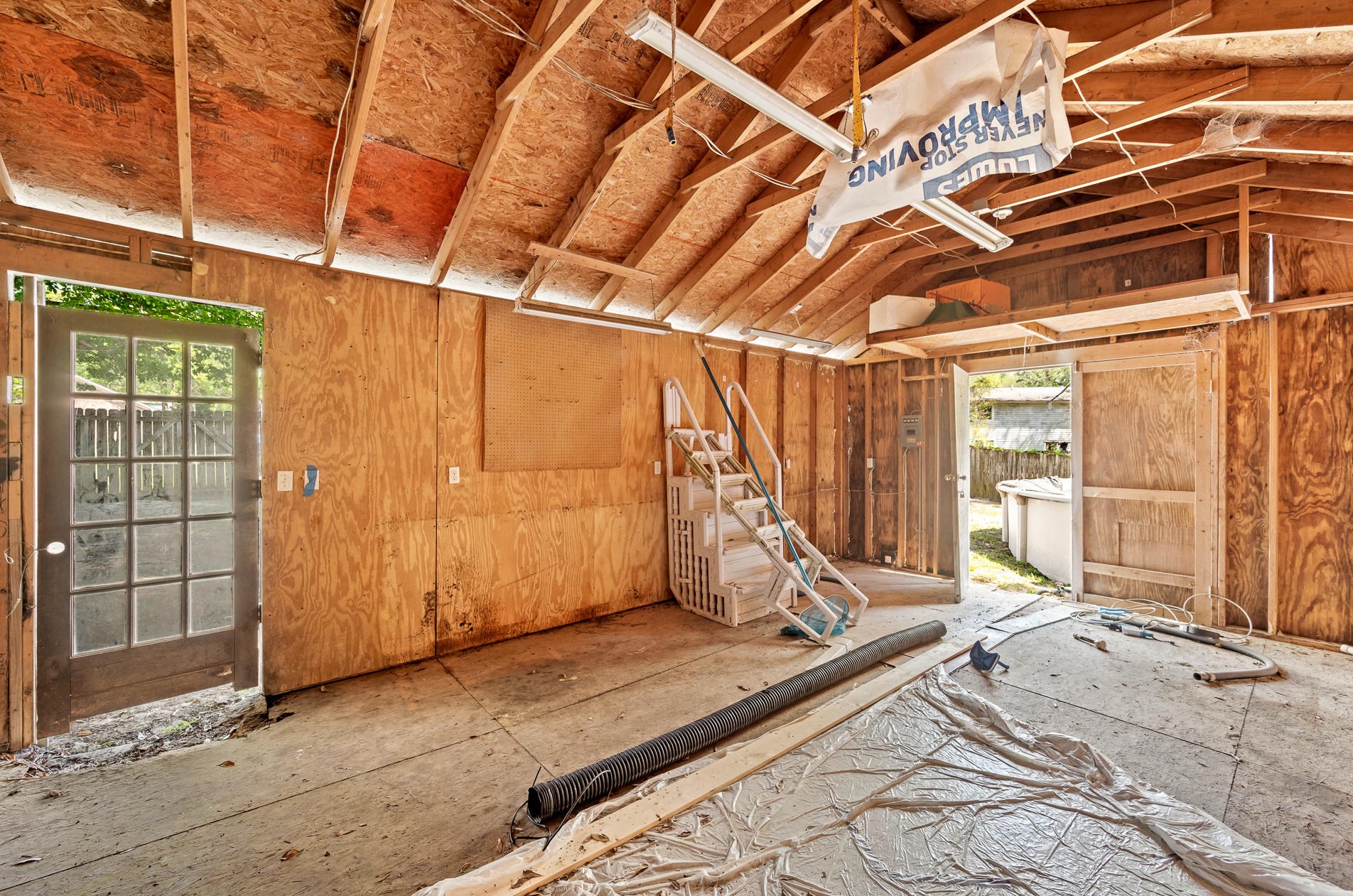 105 Iron Rd, Summerville SC  29483-7728 exterior